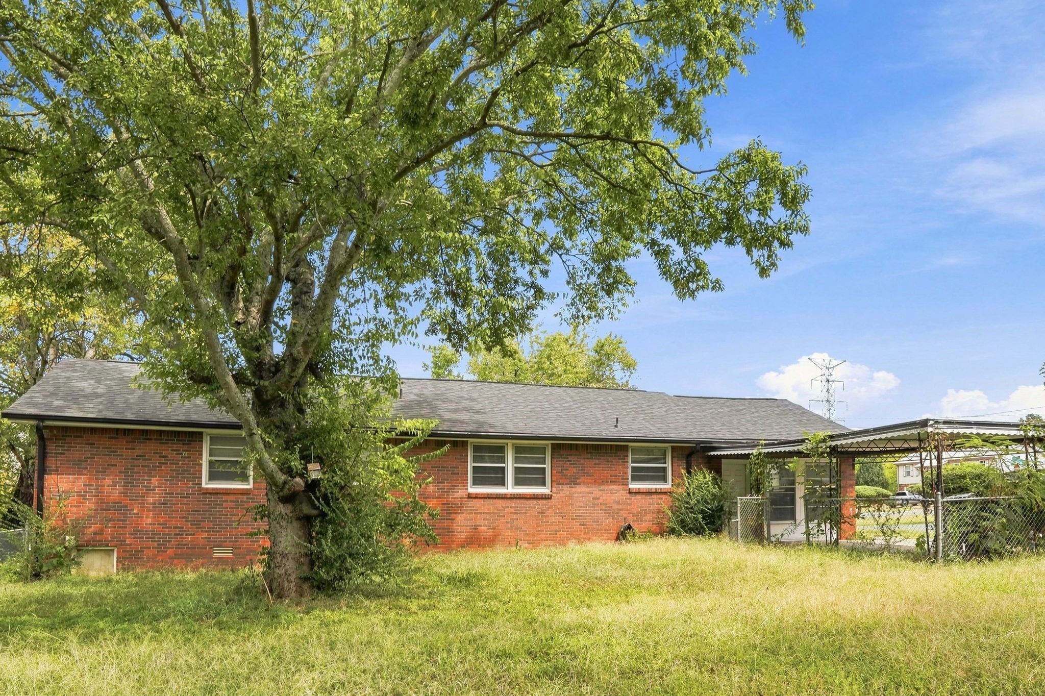 736 Roman Dr, Nashville, TN 37207