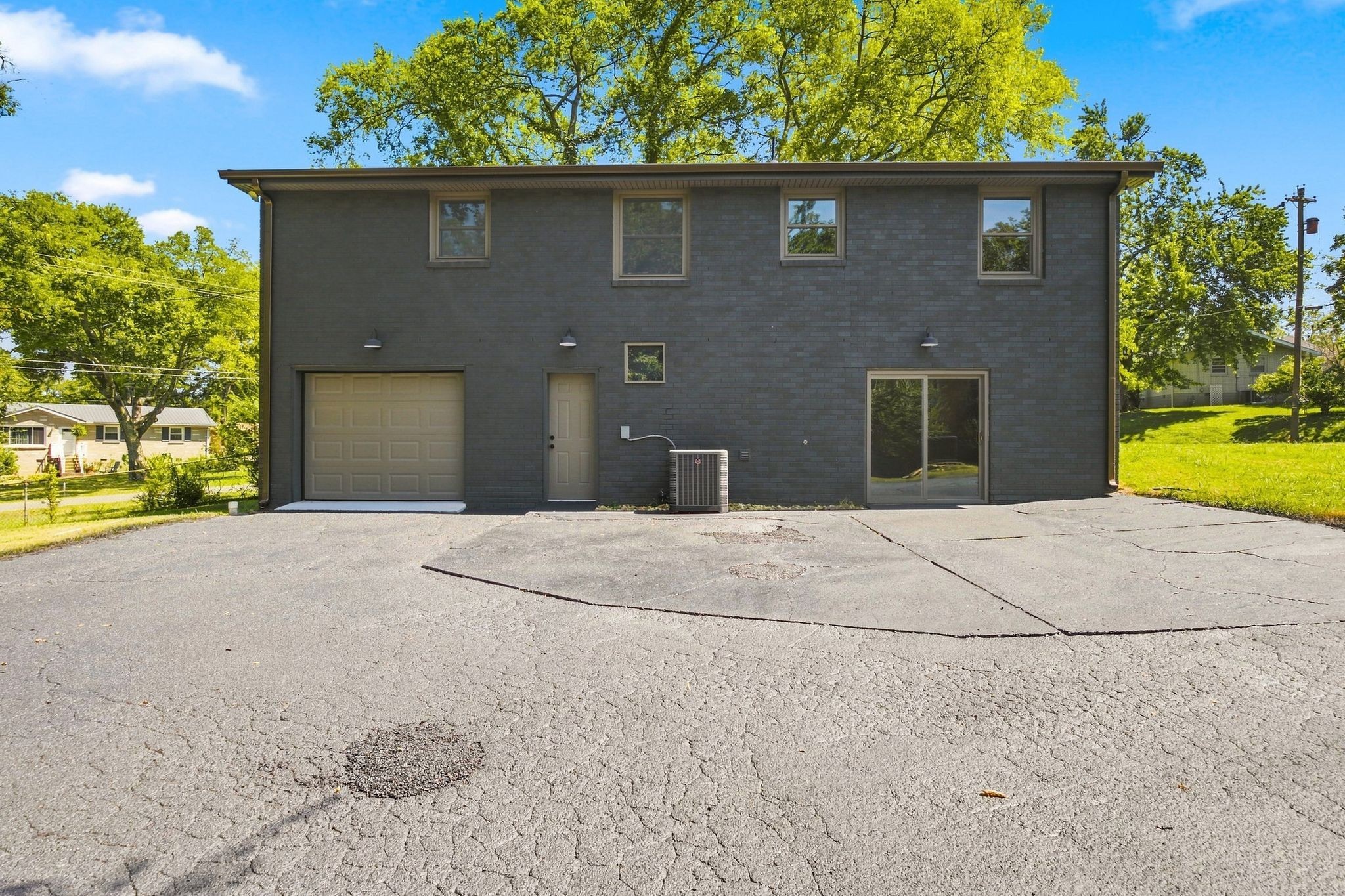 127 Veebelt Dr, Hendersonville, TN 37075