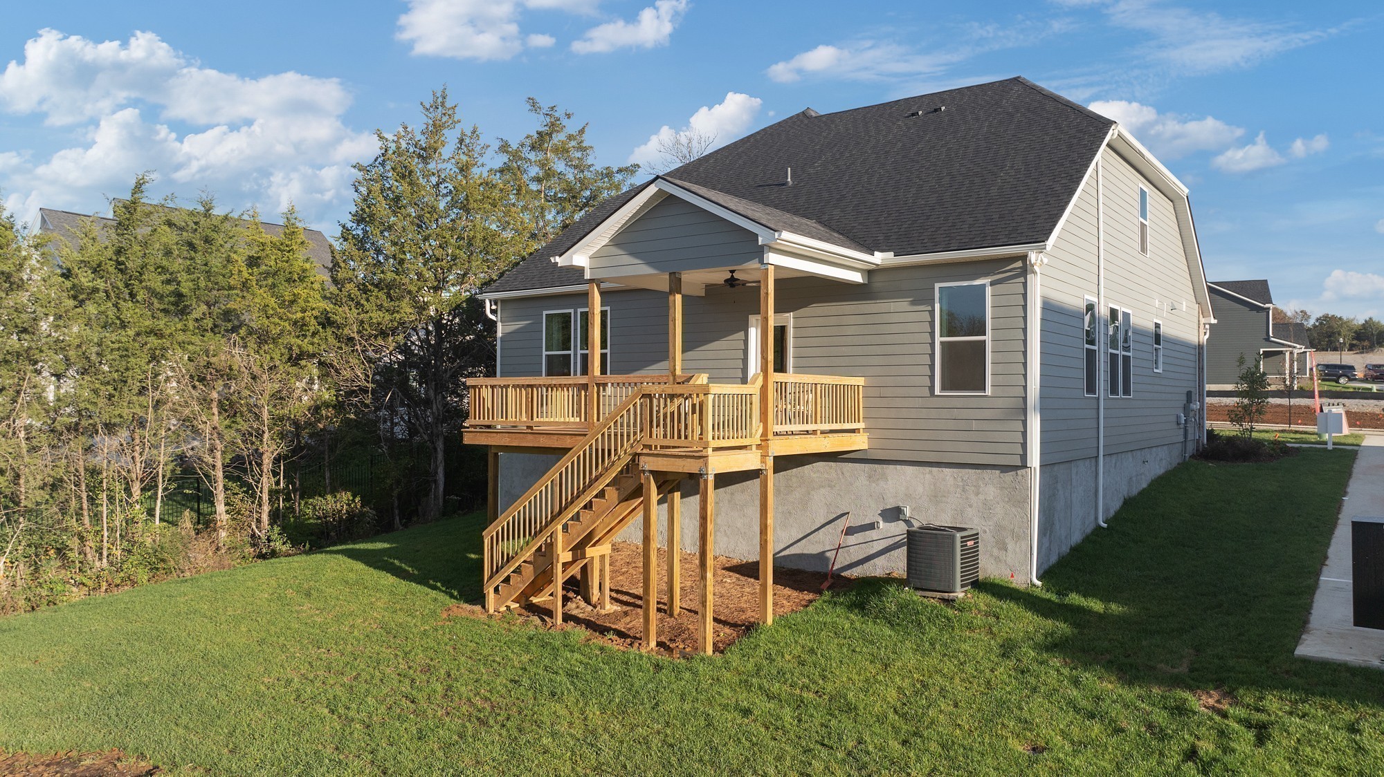 2437 Kemp Dr, Hermitage, TN 37076