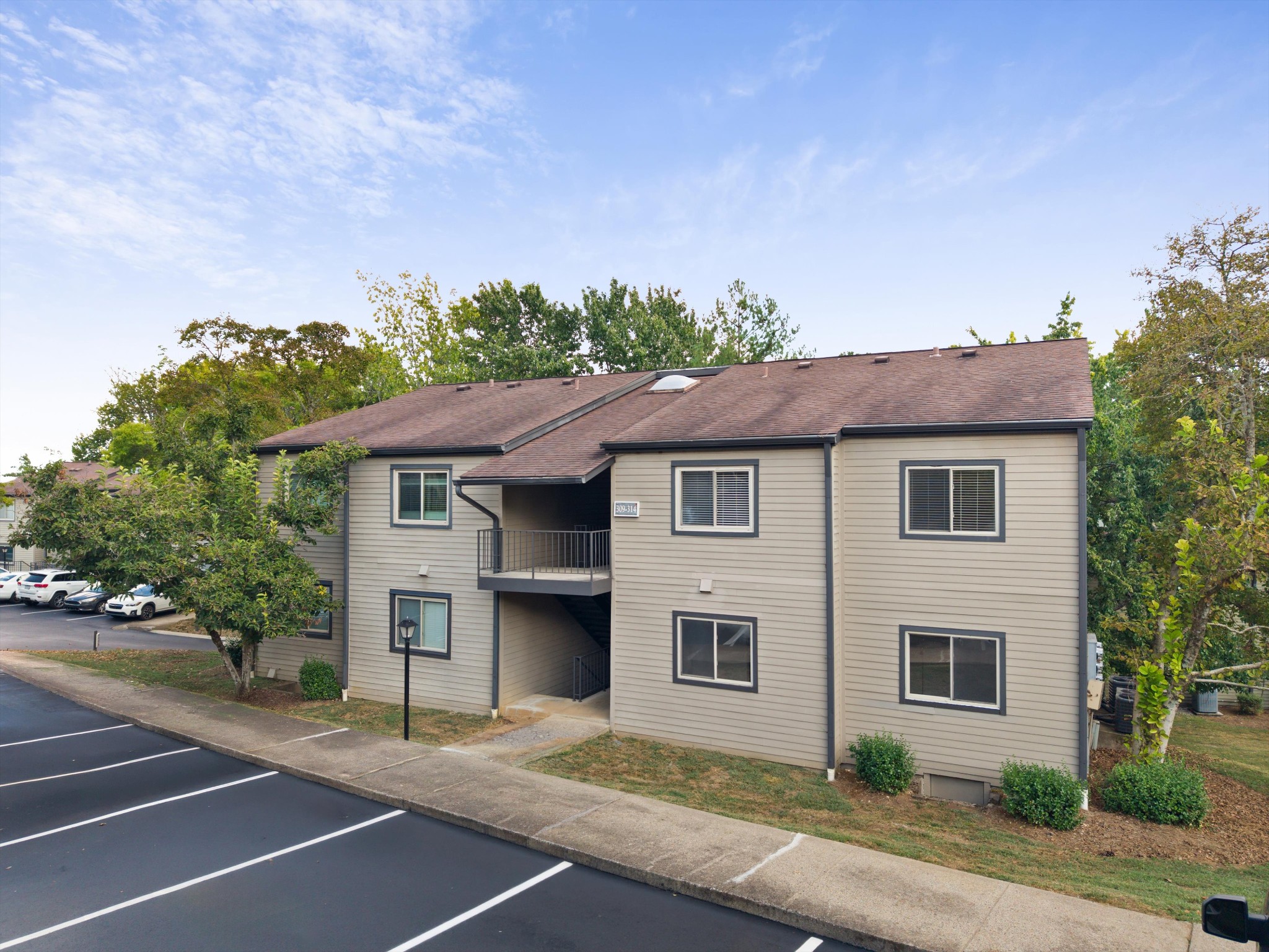 312 Summit Ridge Cir, Nashville, TN 37215