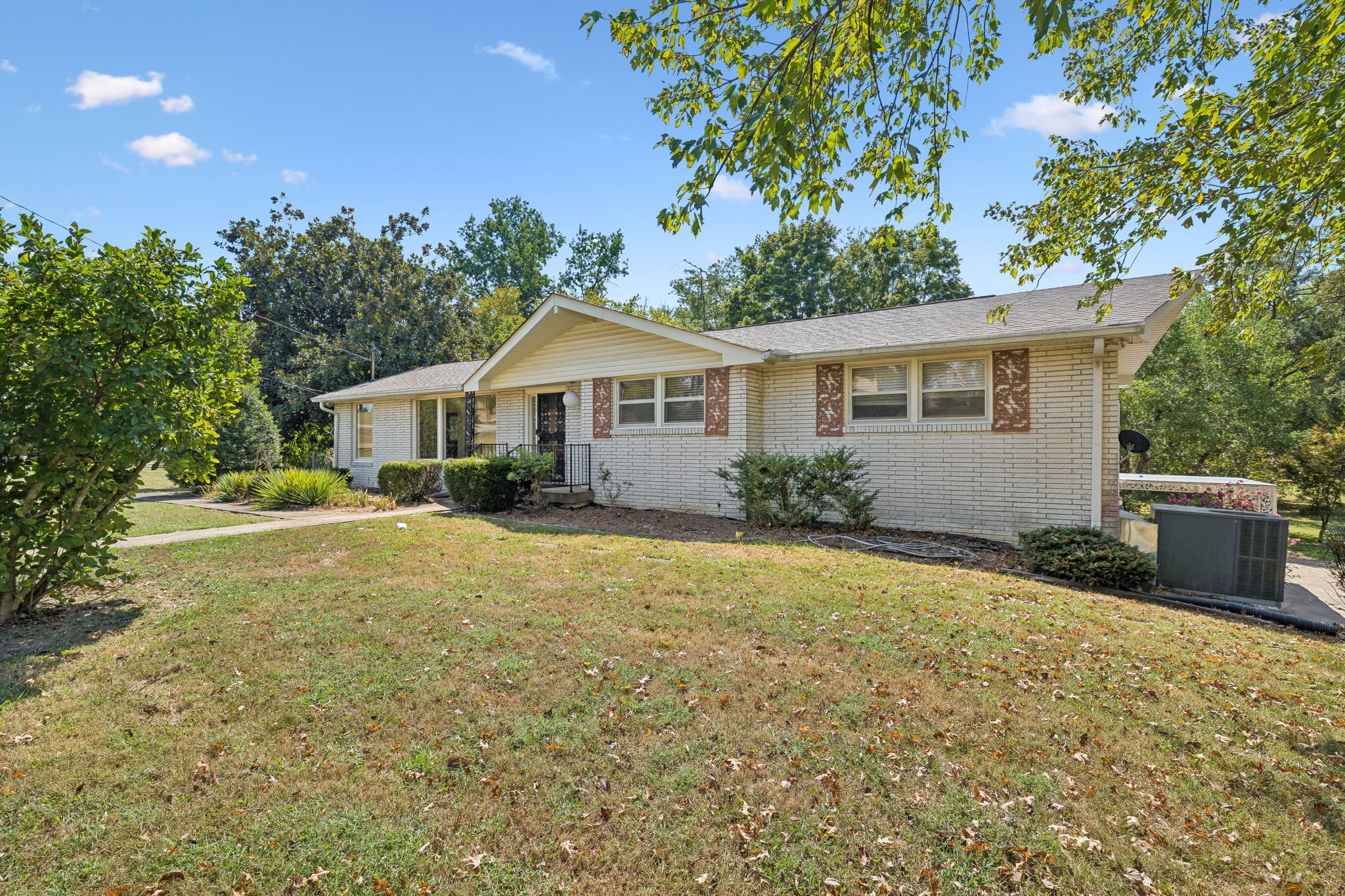 1225 Dalemere Dr, Nashville, TN 37207