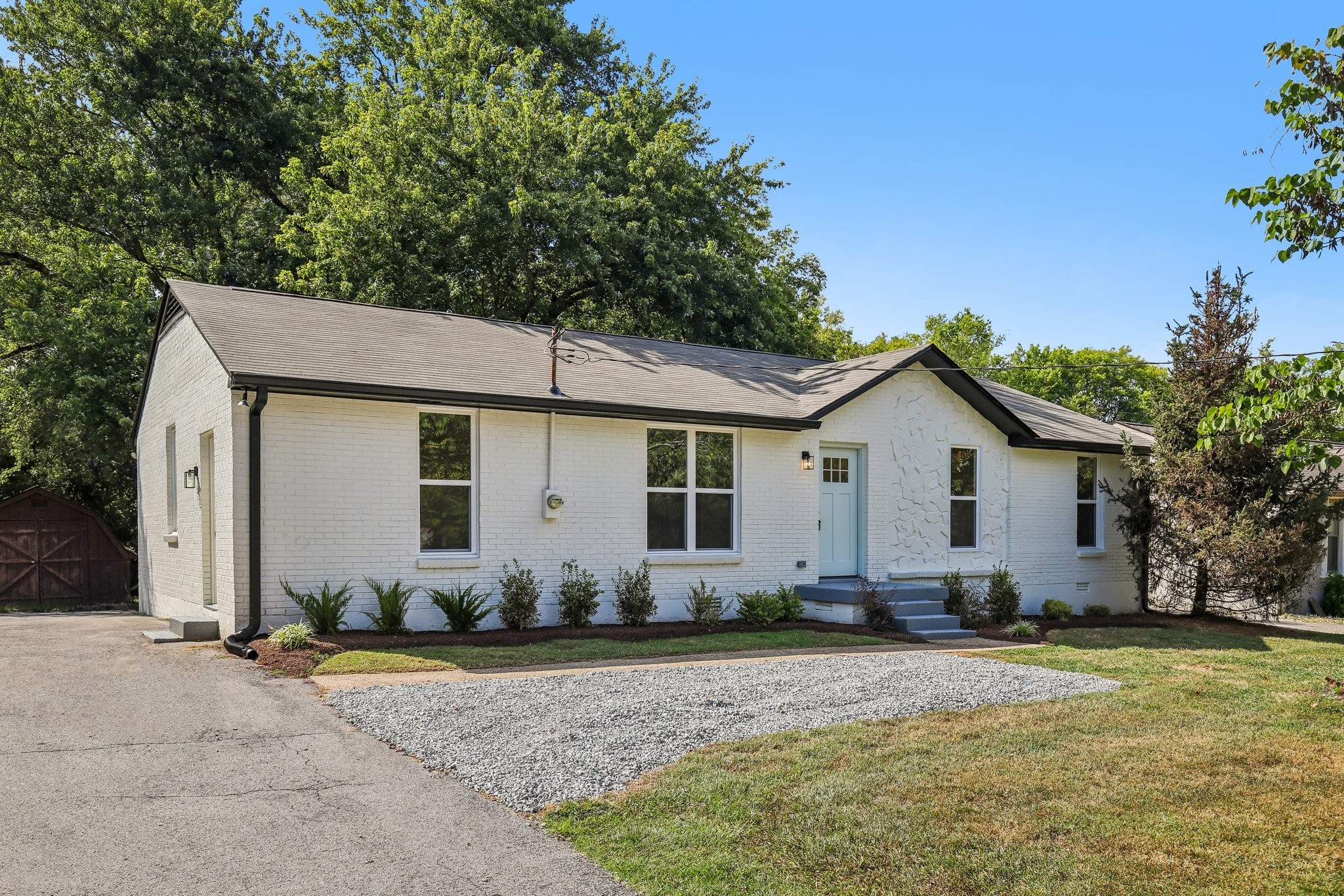 5017 N Hilson Dr, Nashville, TN 37211