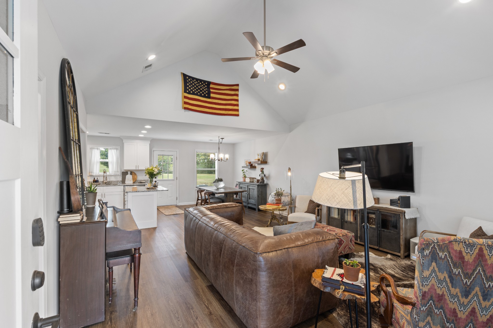 2243 Lambert Dr, Westmoreland, TN 37186