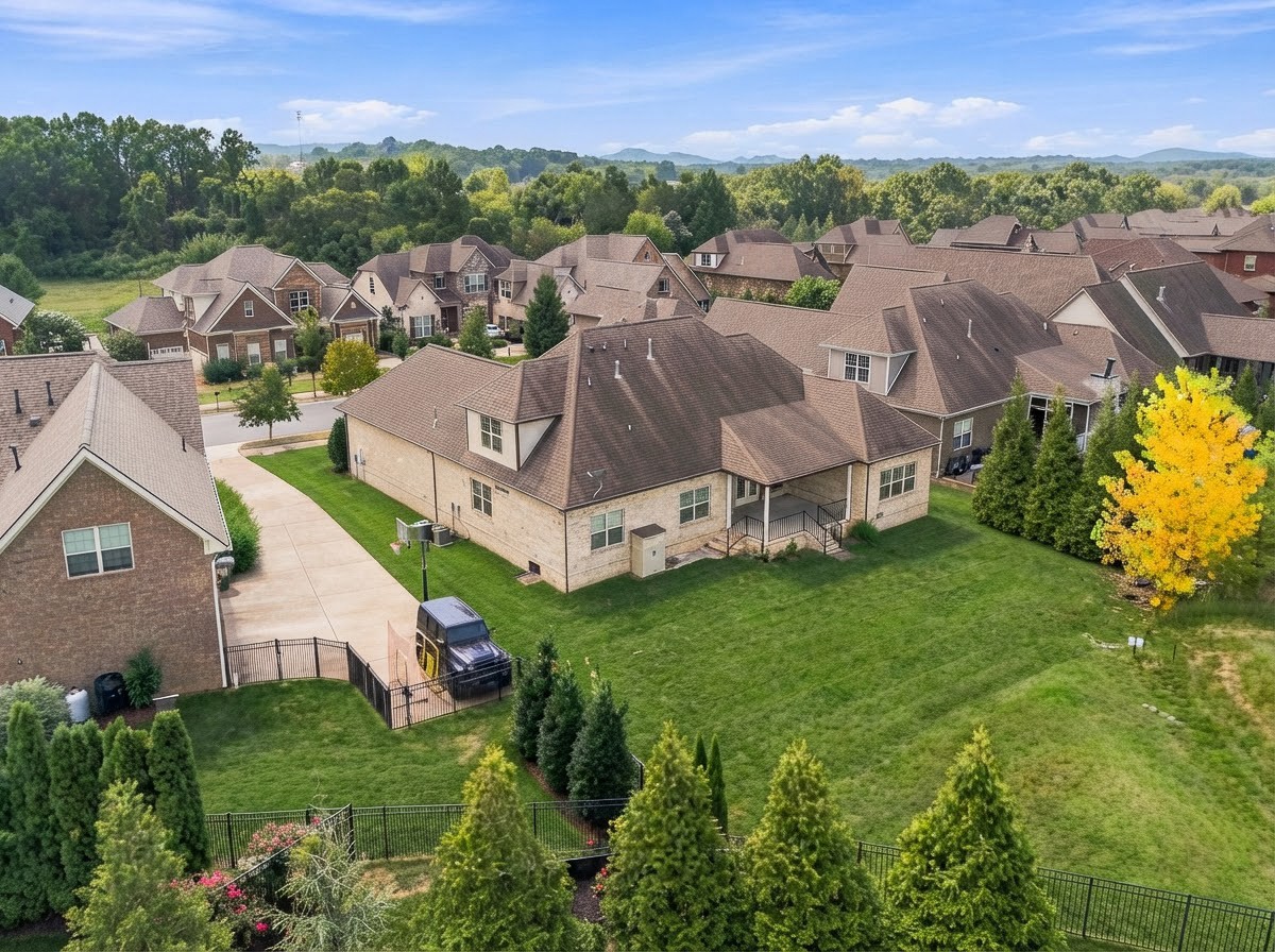 2152 Sugar Mill Dr, Nolensville, TN 37135