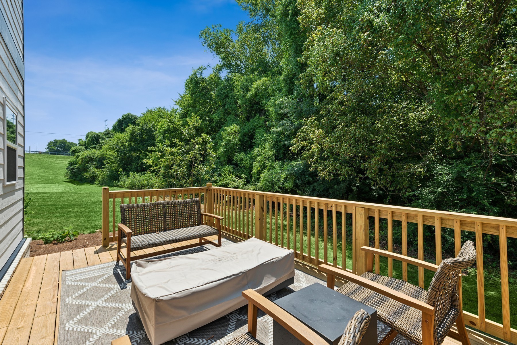 2744 Sharpstone, Columbia, TN 38401