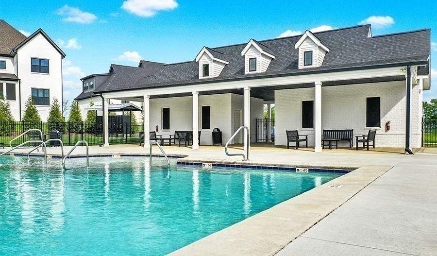 5955 Hunt Valley Dr, Spring Hill, TN 37174