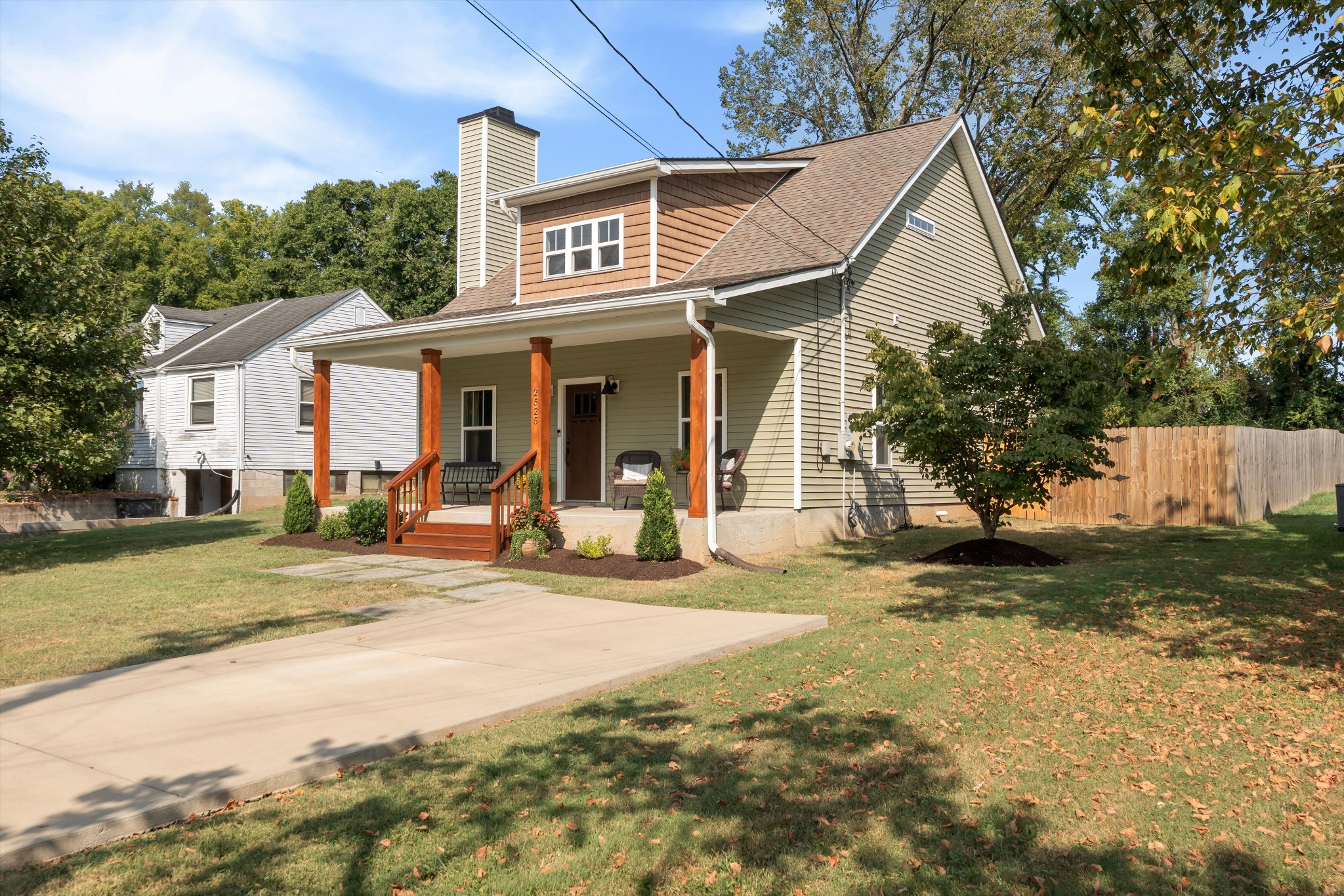 2525 Flamingo Dr, Nashville, TN 37207