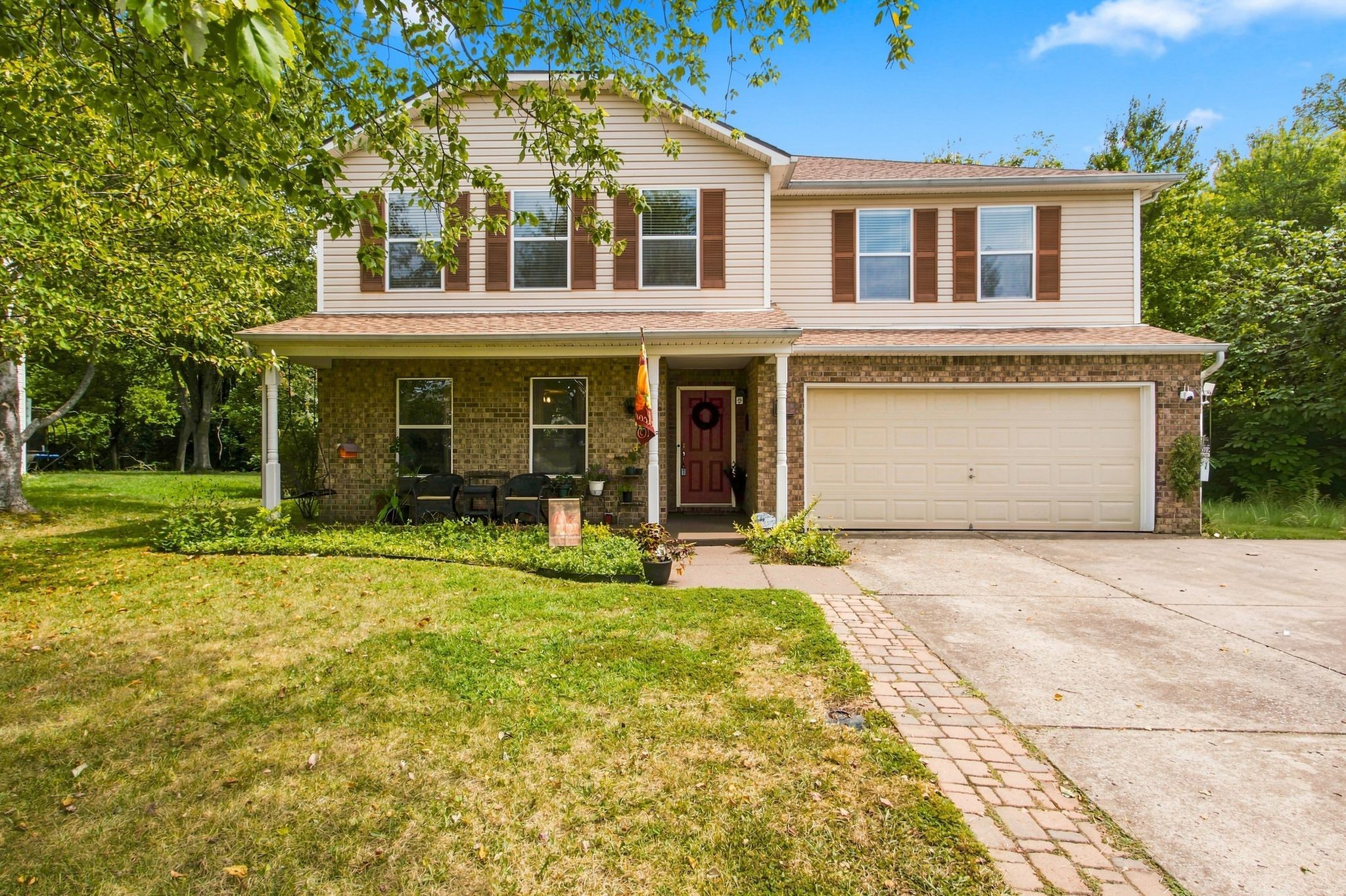 2769 Sutherland Dr, Thompsons Station, TN 37179