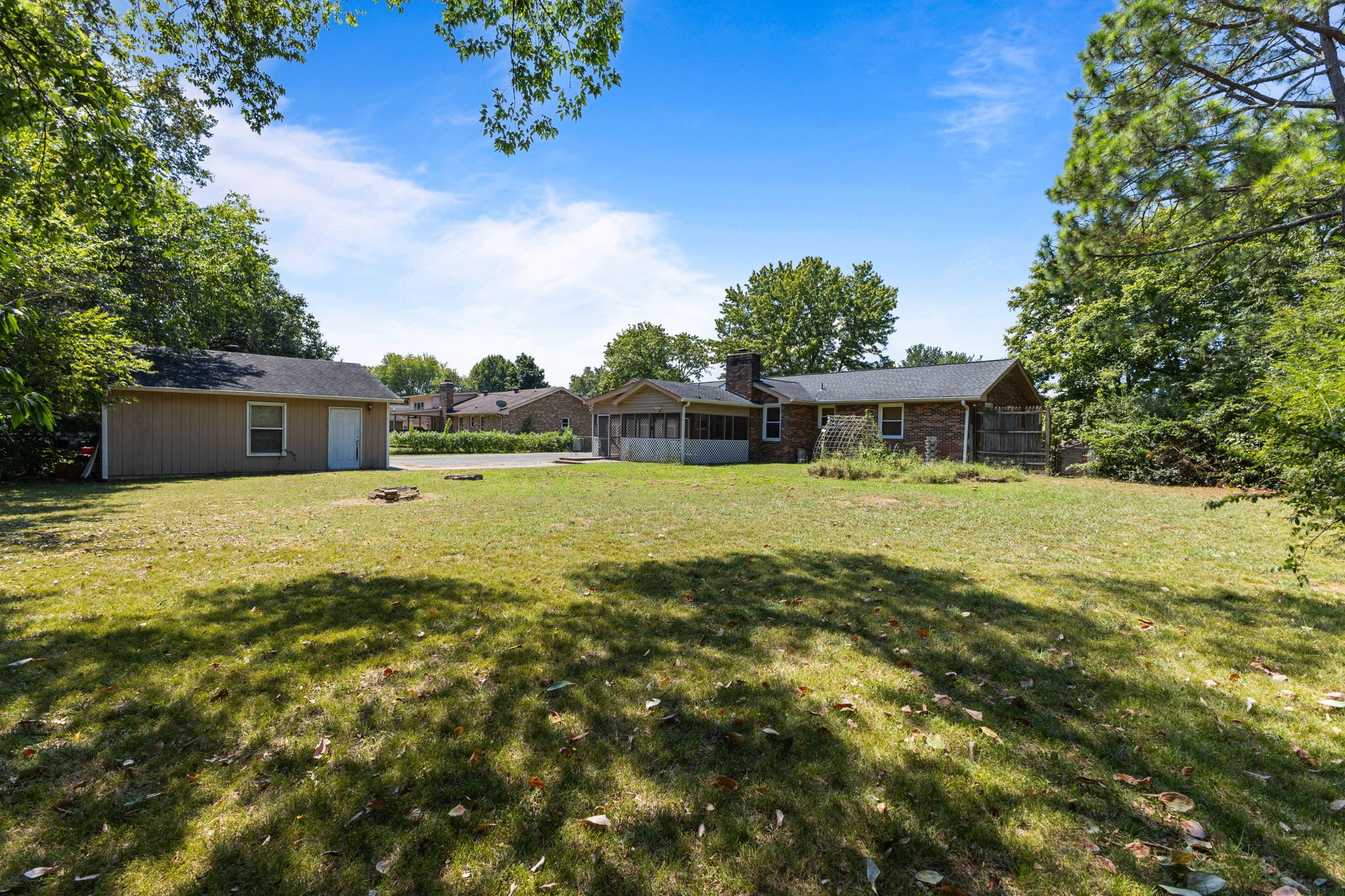 101 Dana Dr, Hendersonville, TN 37075