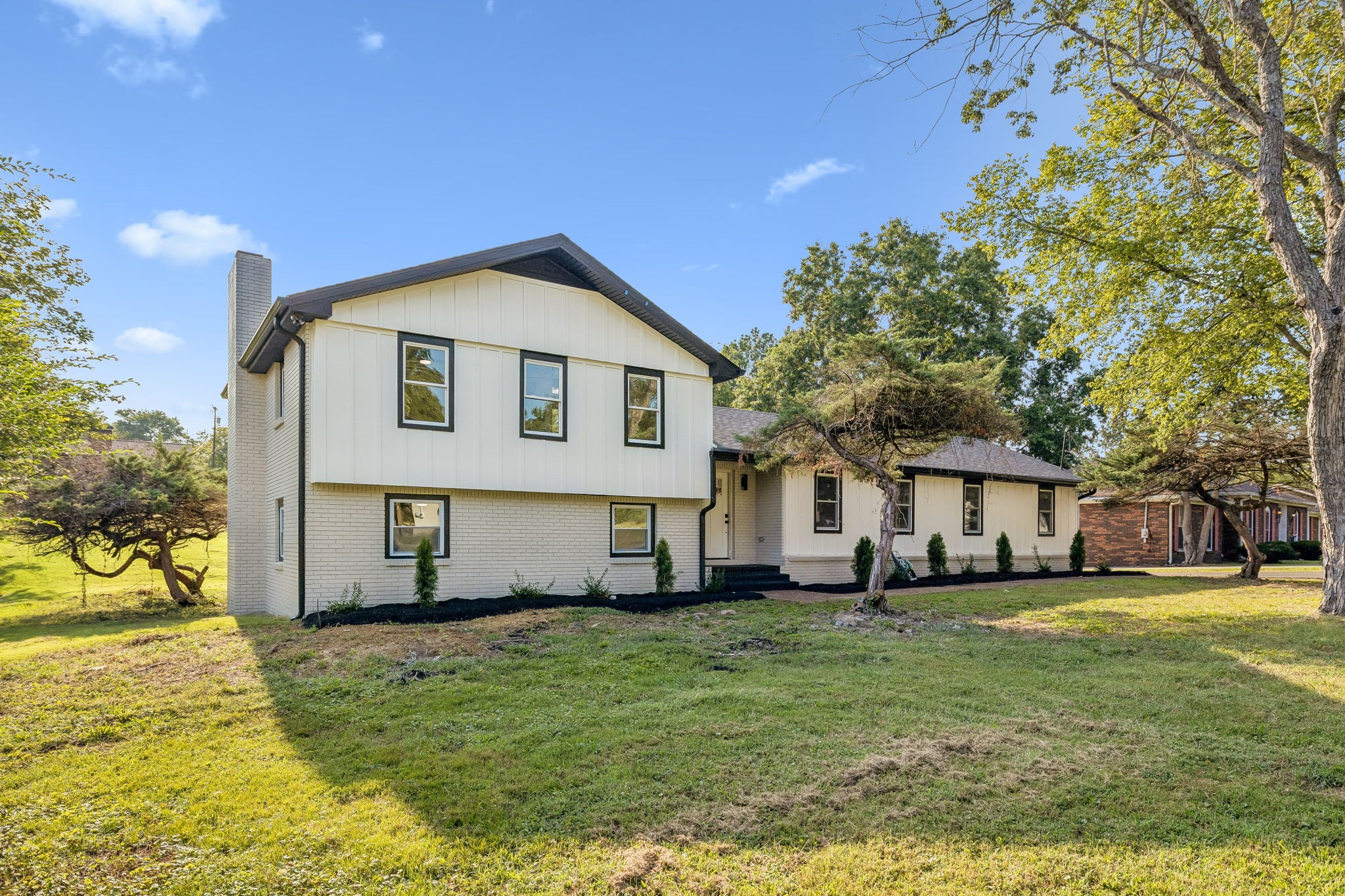 1284 Cheyenne Blvd, Madison, TN 37115
