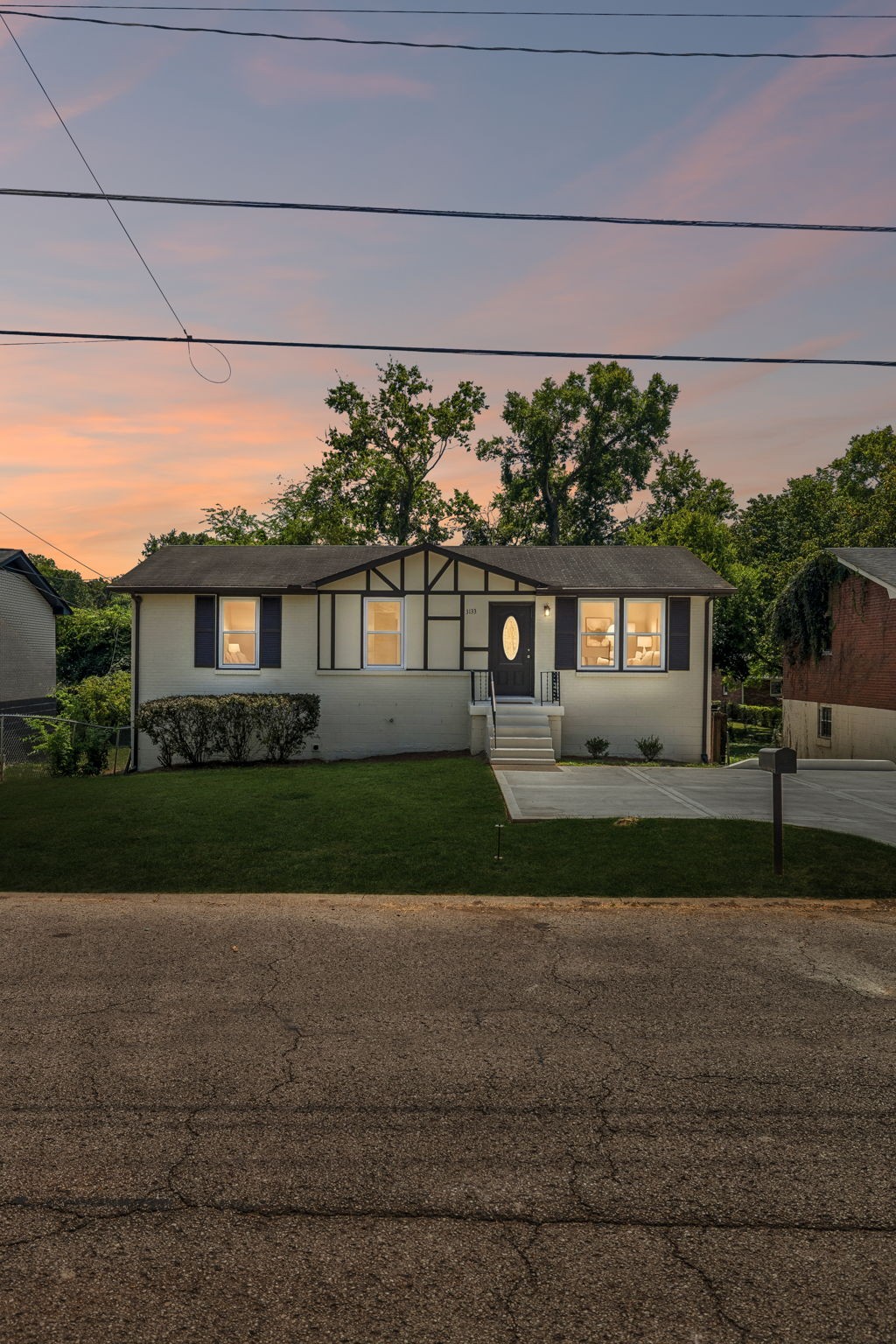 3133 Greggwood Dr, Nashville, TN 37207