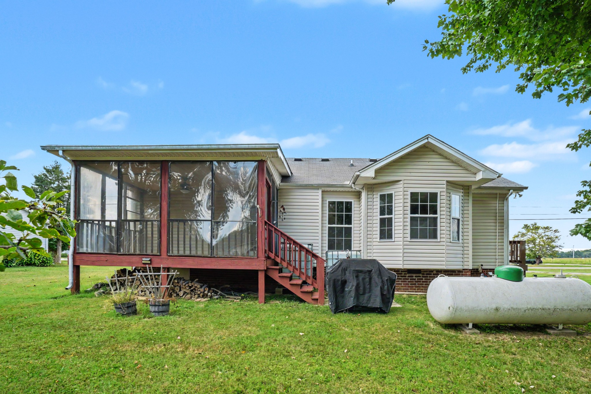 107 Kenwood Dr, Portland, TN 37148