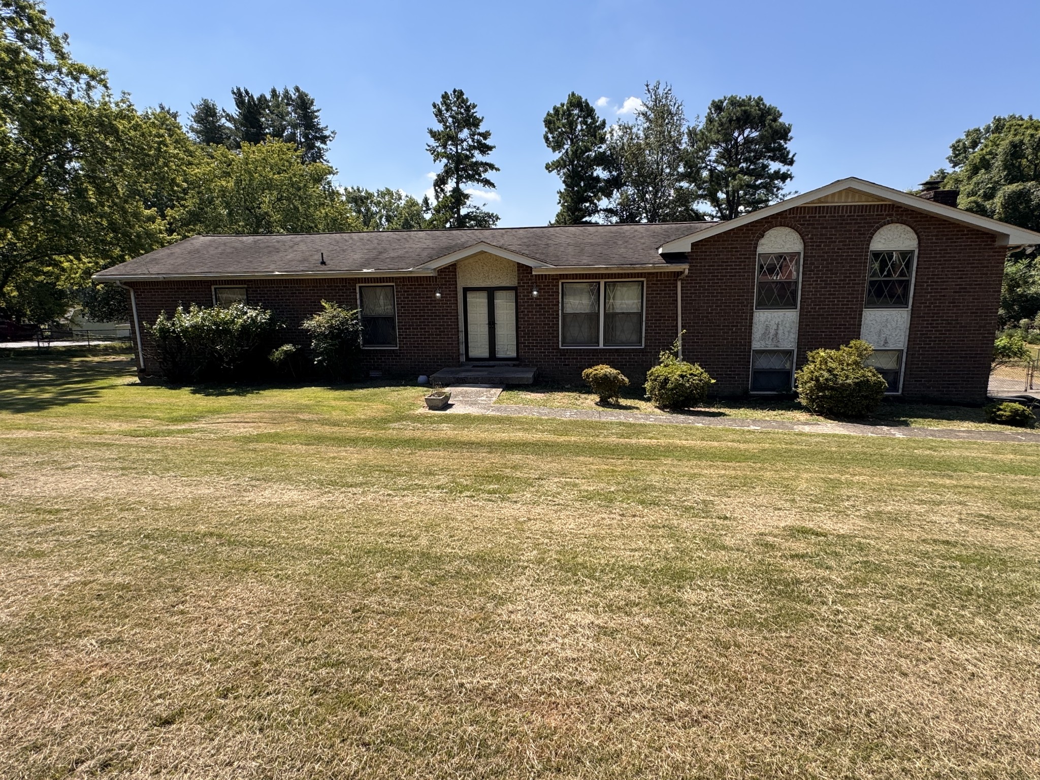 215 River Dr, Mount Juliet, TN 37122