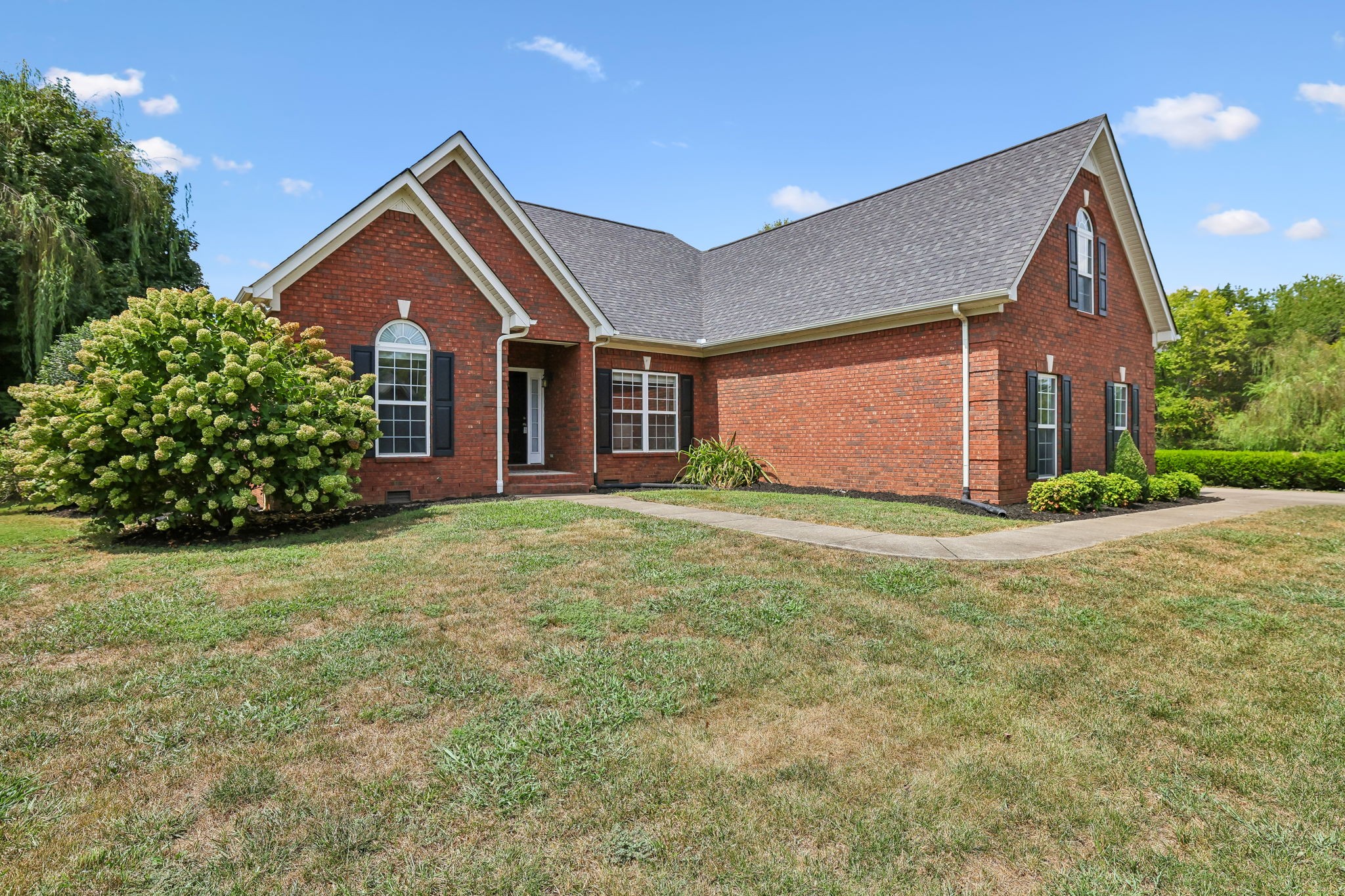 1209 Paramount Dr, Rockvale, TN 37153