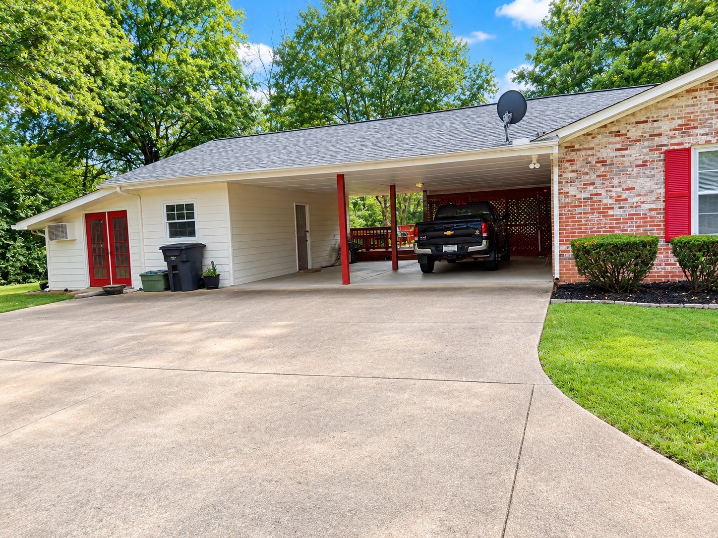 146 W Clearview Dr, Murfreesboro, TN 37128