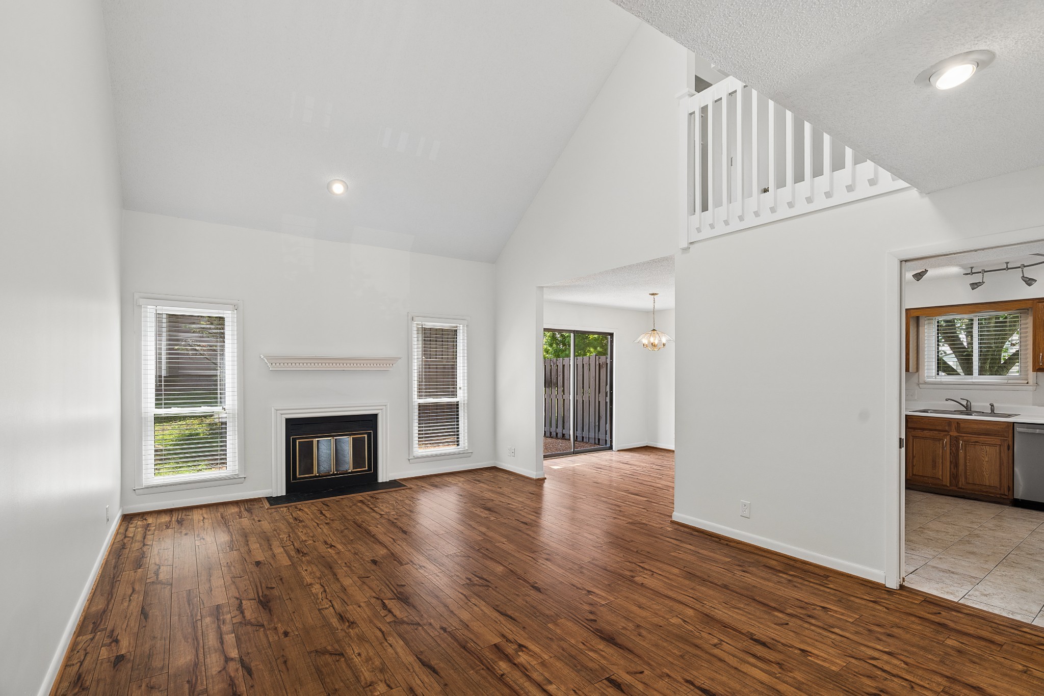 608 Barlin Dr, Nashville, TN 37221