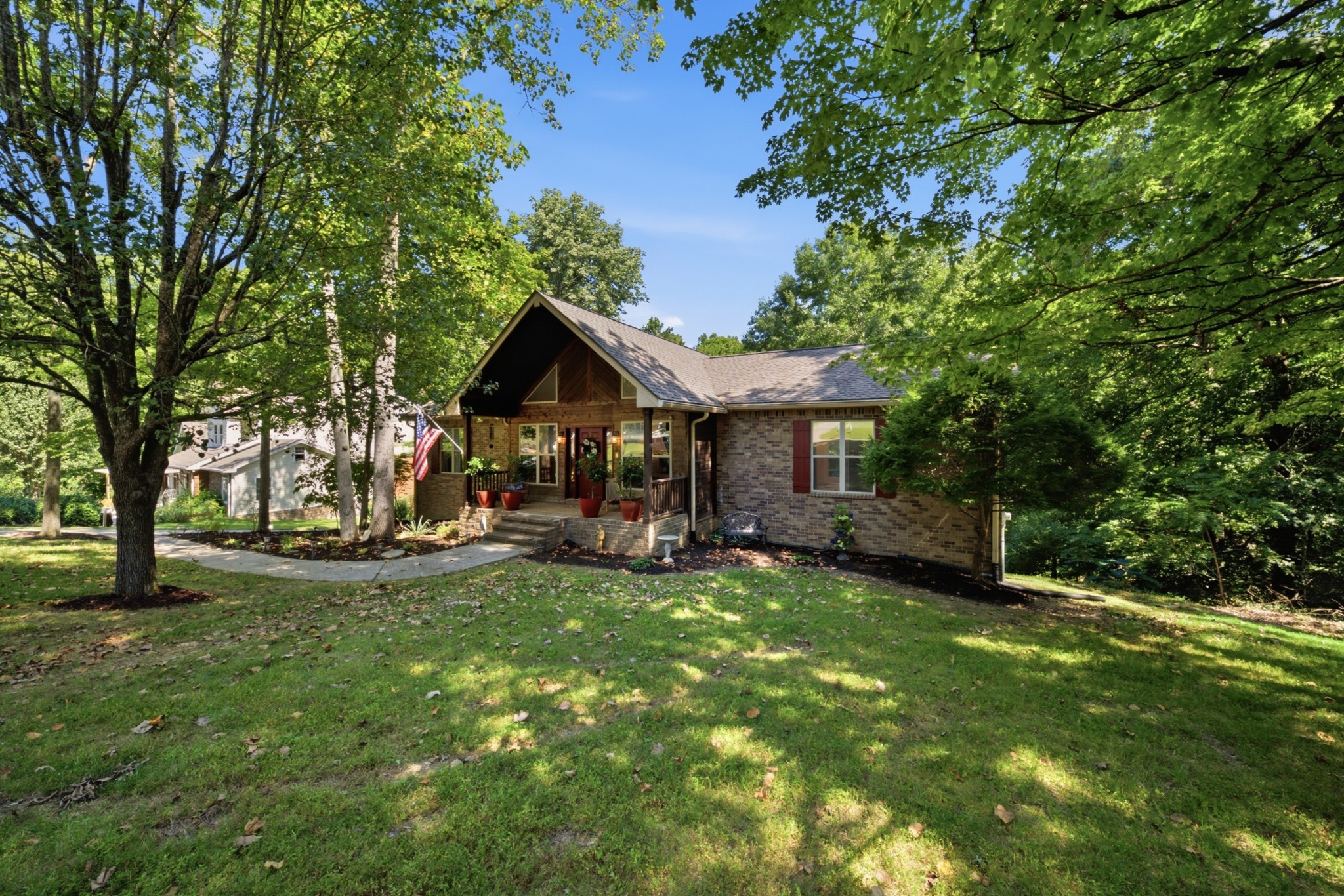 1003 Red Oak Dr, Greenbrier, TN 37073