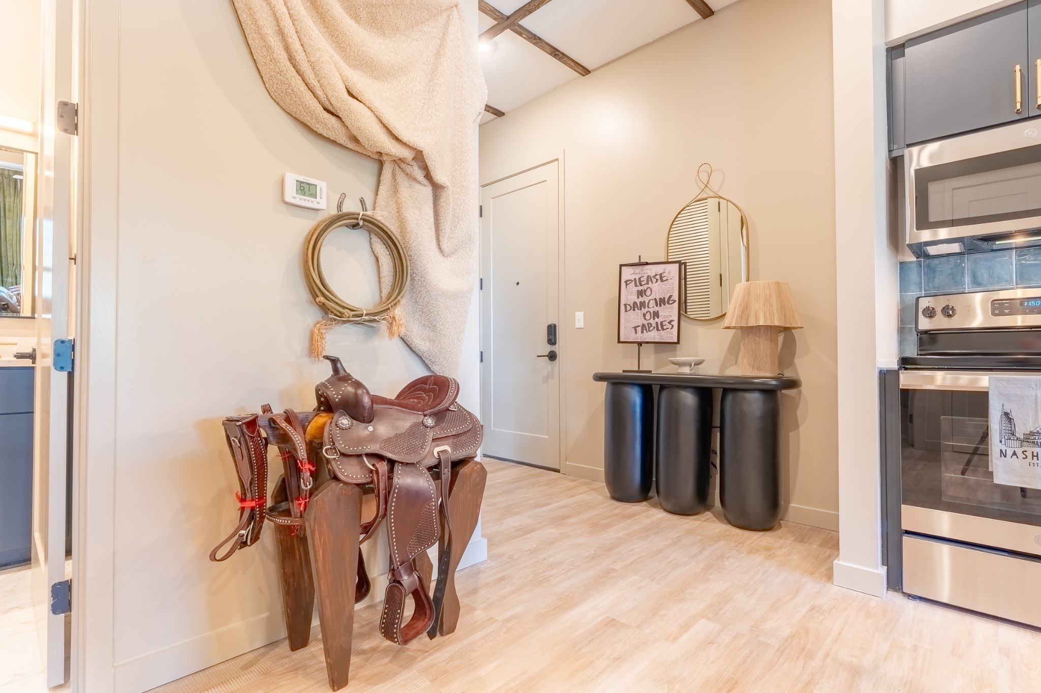 1014 16th Ave S #203, Nashville, TN 37212