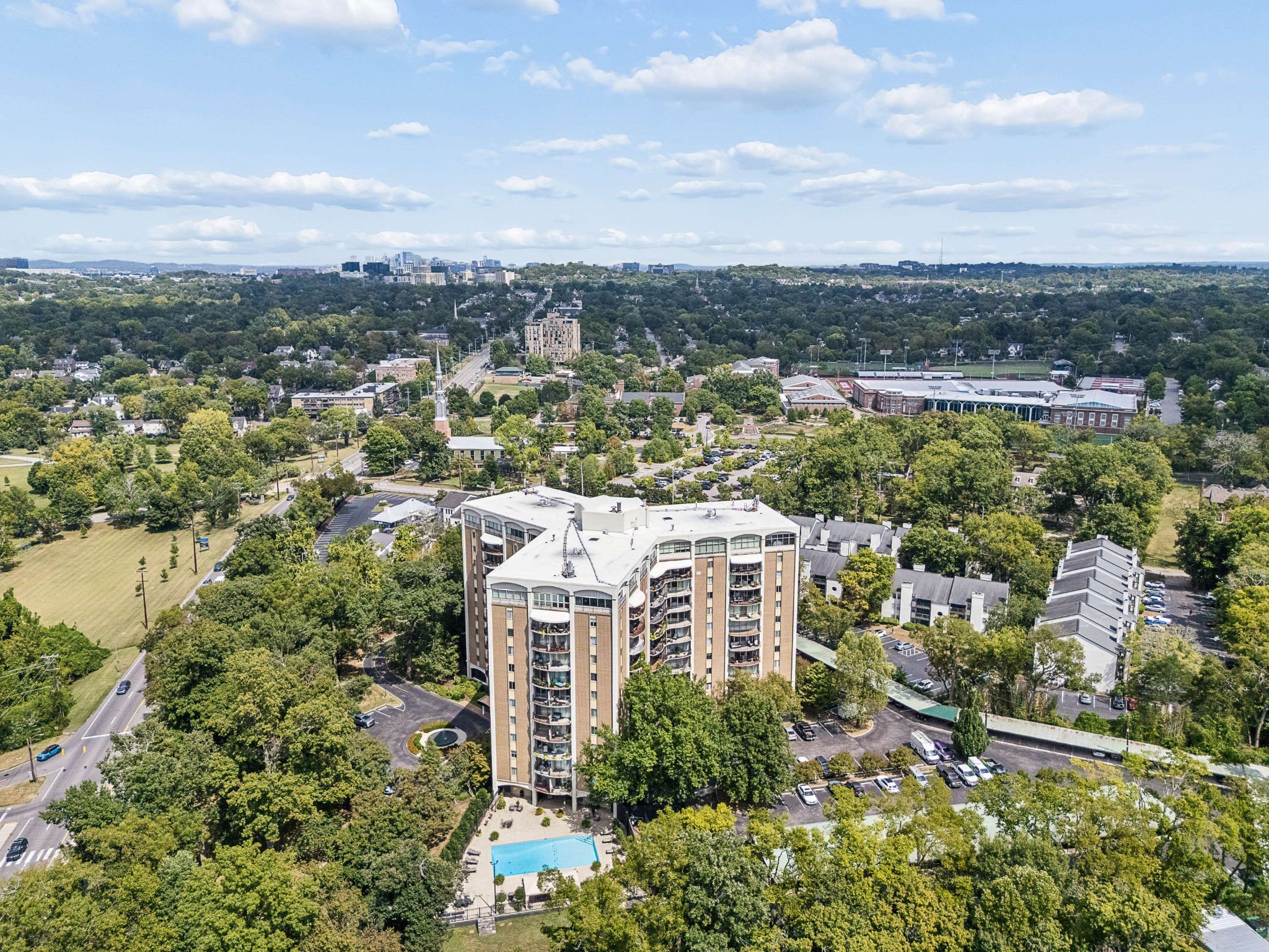 4215 Harding Pike #711, Nashville, TN 37205