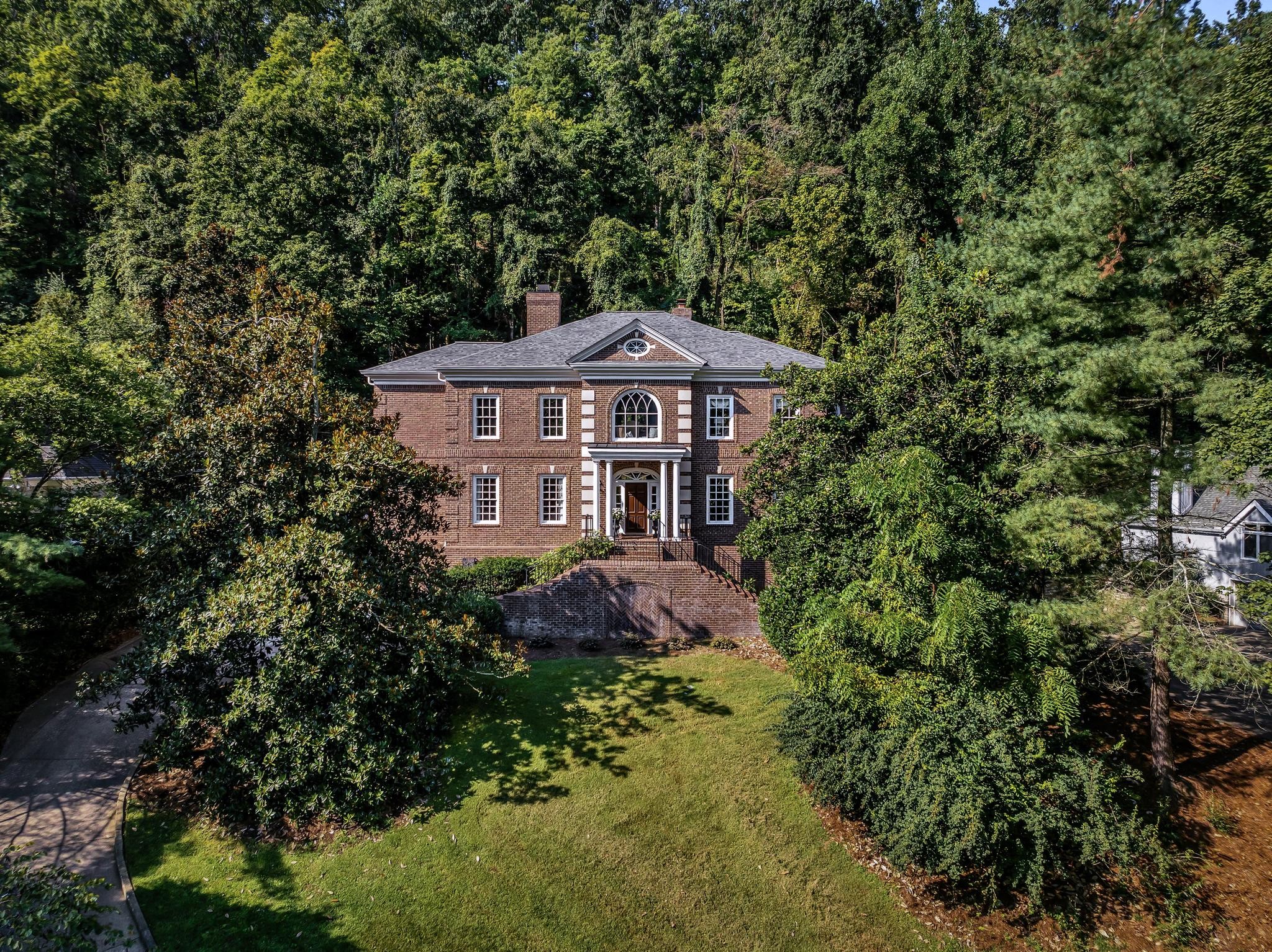 55 Annandale, Nashville, TN 37215