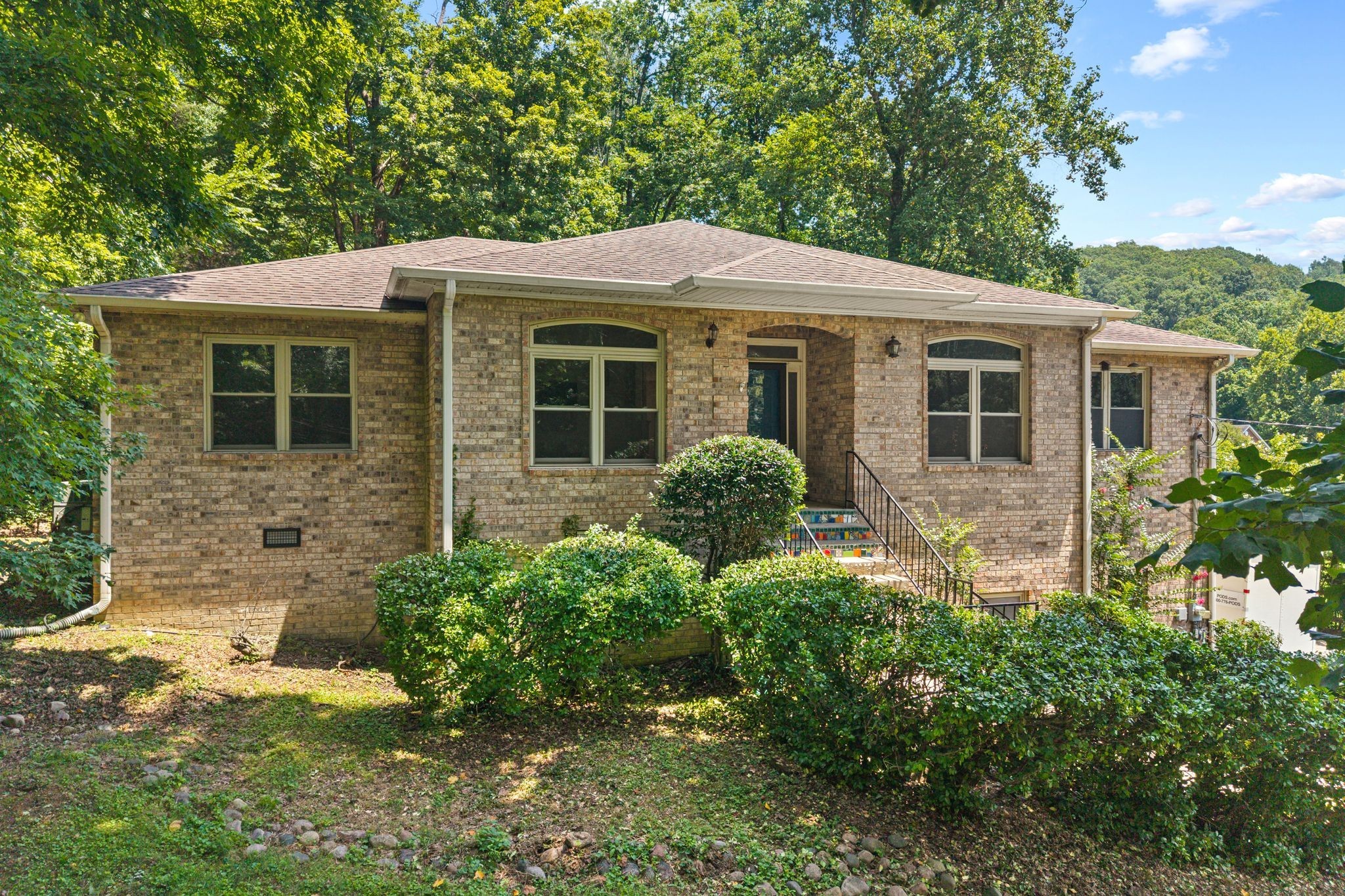 8008 Quail Creek Rd, Nashville, TN 37221