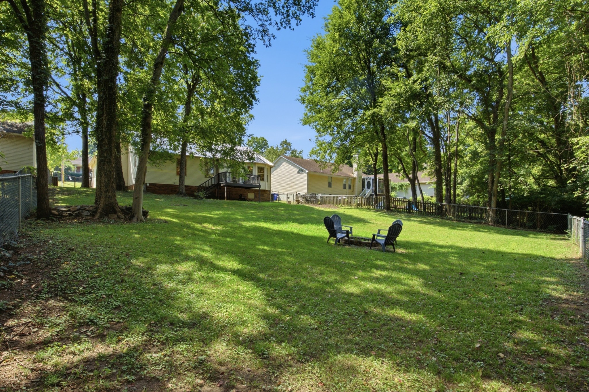 208 Valley Dr, Columbia, TN 38401