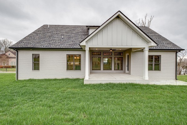 1 Cobbler Ridge Rd, Franklin, TN 37064