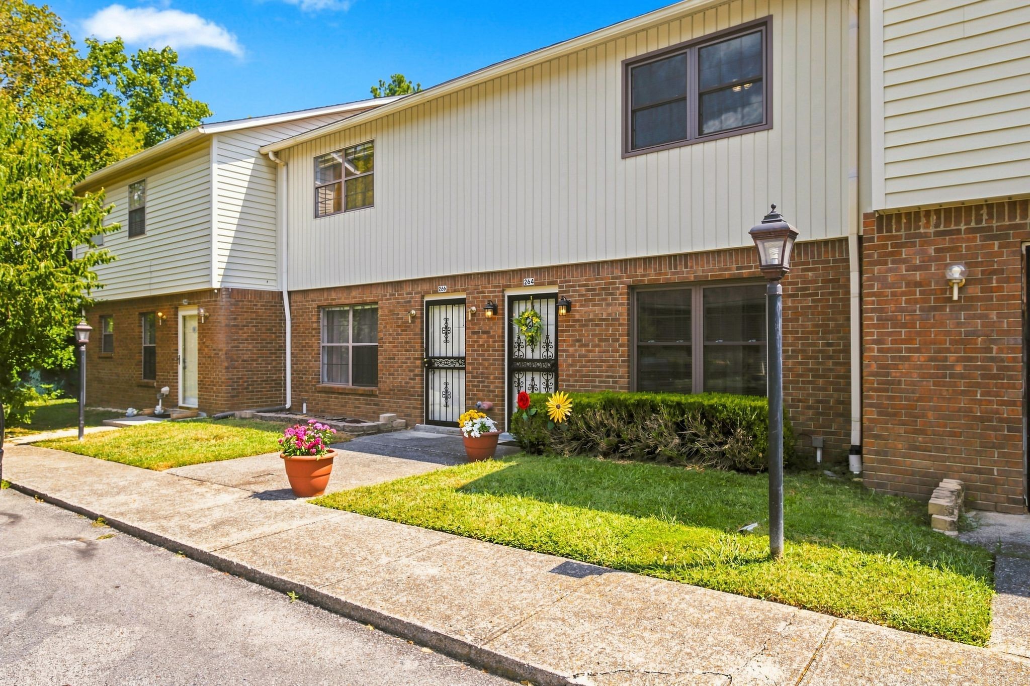 264 Mayflower Ln N, Madison, TN 37115