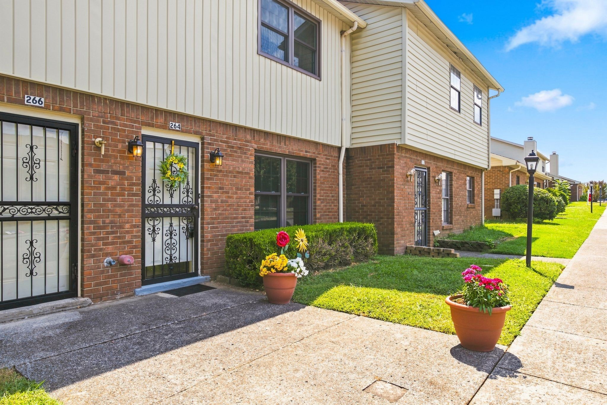 264 Mayflower Ln N, Madison, TN 37115
