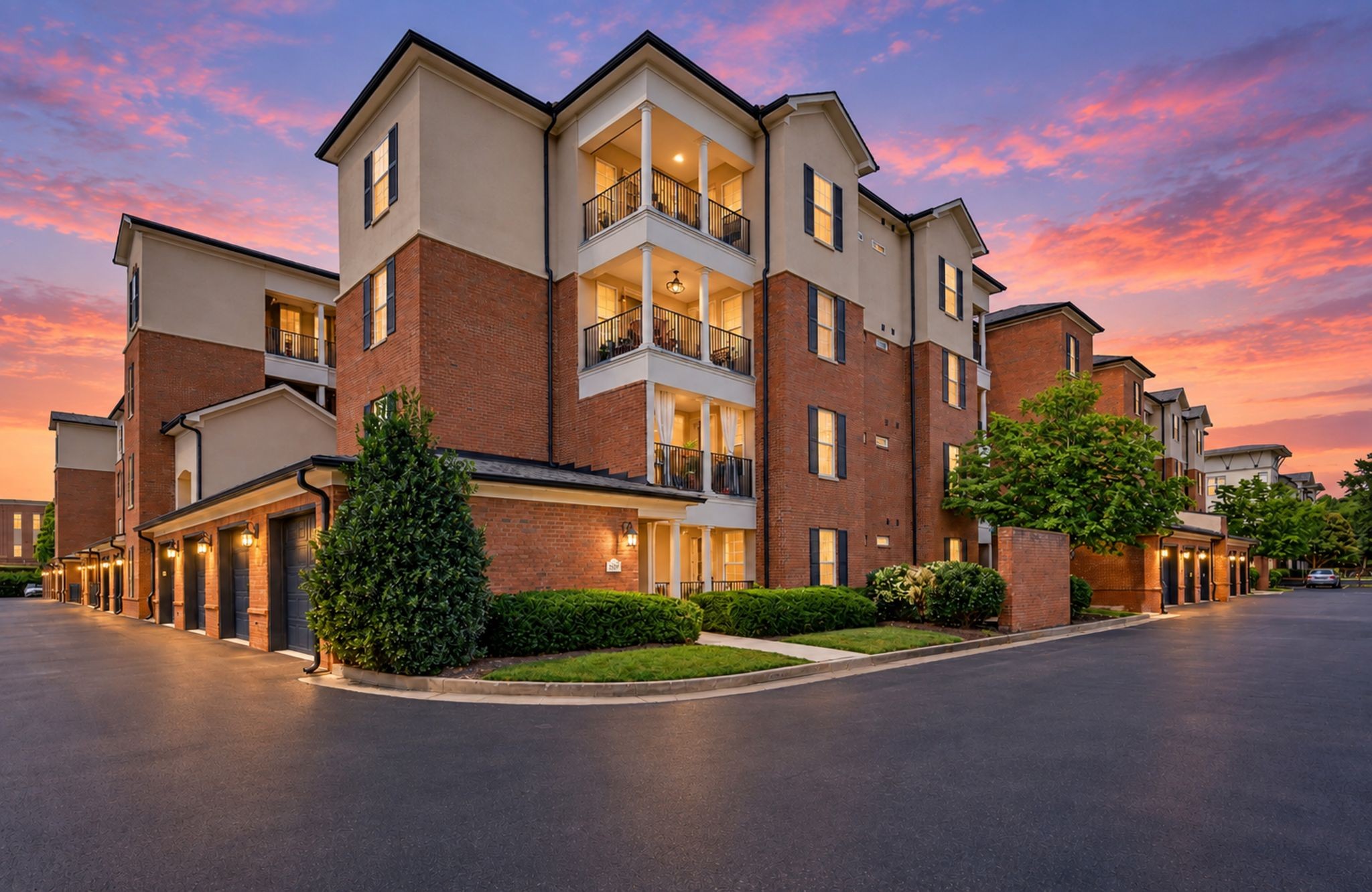 307 Seven Springs Way #102, Brentwood, TN 37027