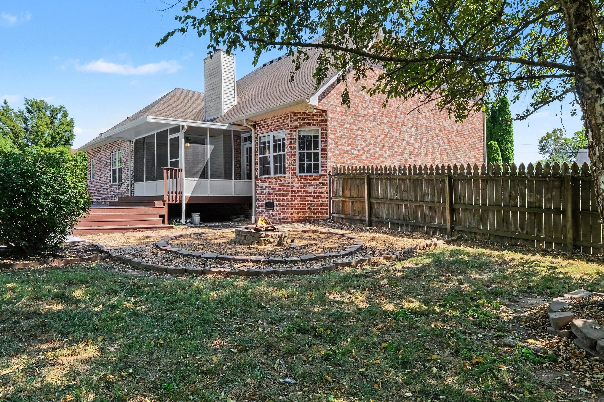 756 Starpoint Dr, Gallatin, TN 37066