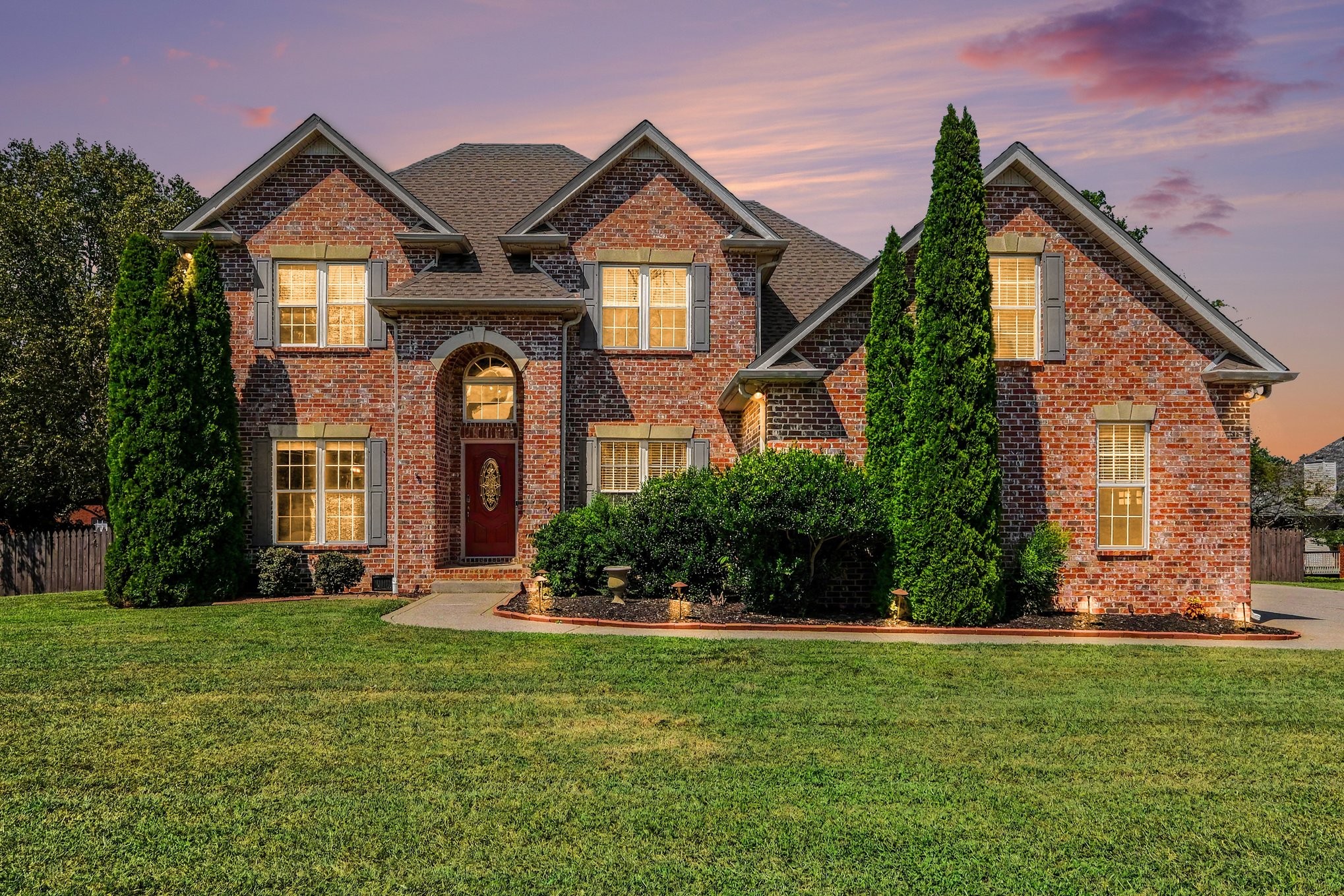 756 Starpoint Dr, Gallatin, TN 37066