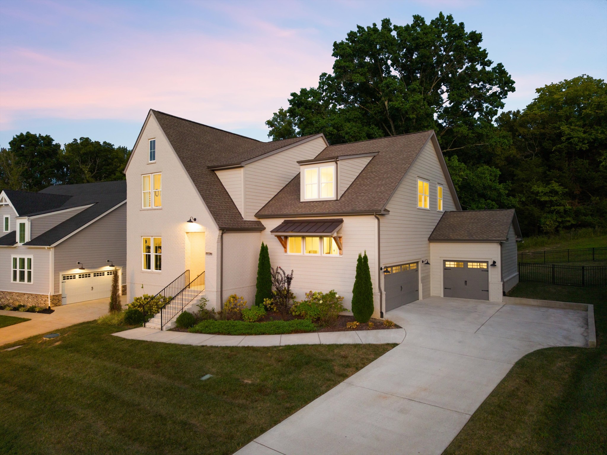 7120 Neills Branch Dr, College Grove, TN 37046