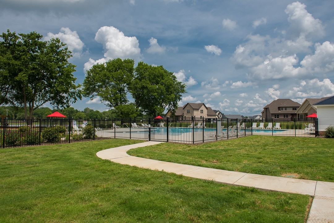 5548 Sinclair St, Murfreesboro, TN 37127