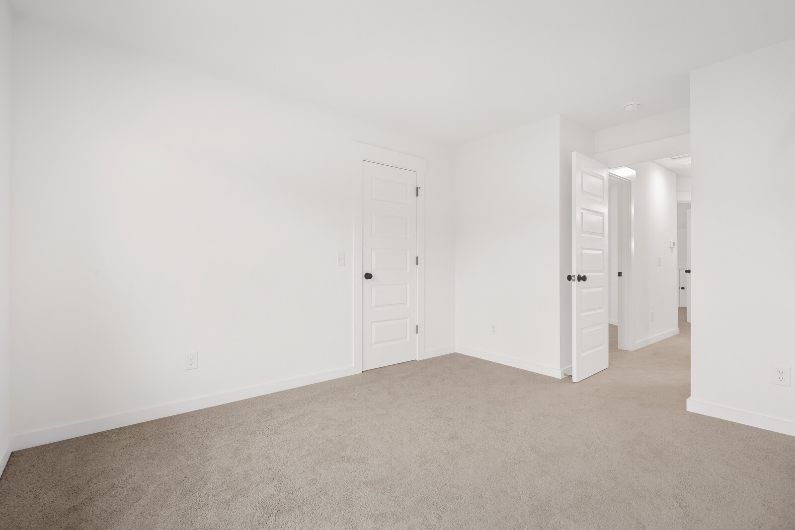 2882 Boger Dr, White House, TN 37188