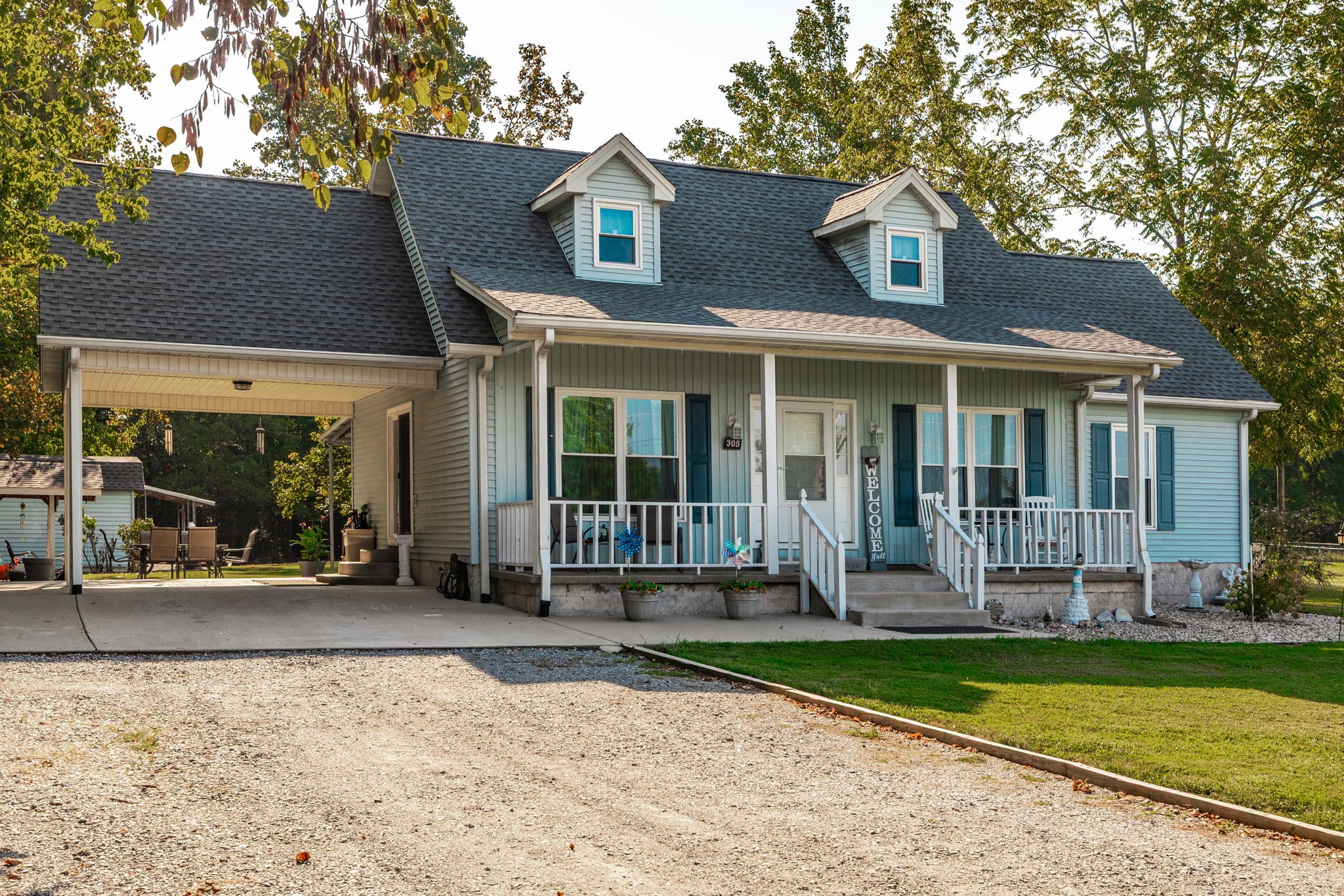 305 Paul Thompson Rd, Bethpage, TN 37022