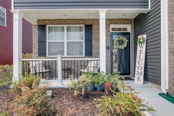 1707 Teal Ln, Lebanon, TN 37090