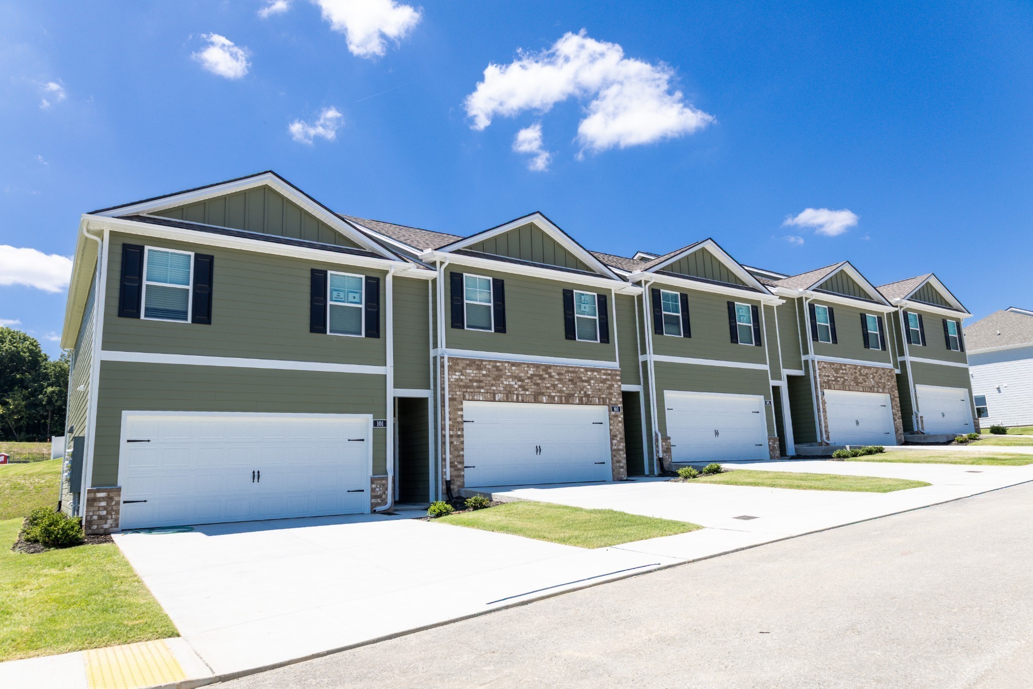 511 Mound Rd, La Vergne, TN 37086