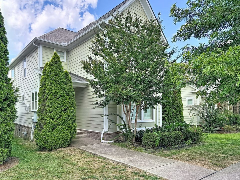 2776 Americus Dr, Thompsons Station, TN 37179