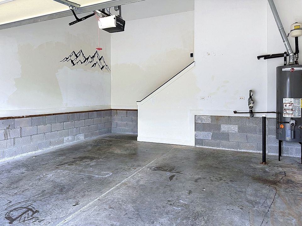 2776 Americus Dr, Thompsons Station, TN 37179
