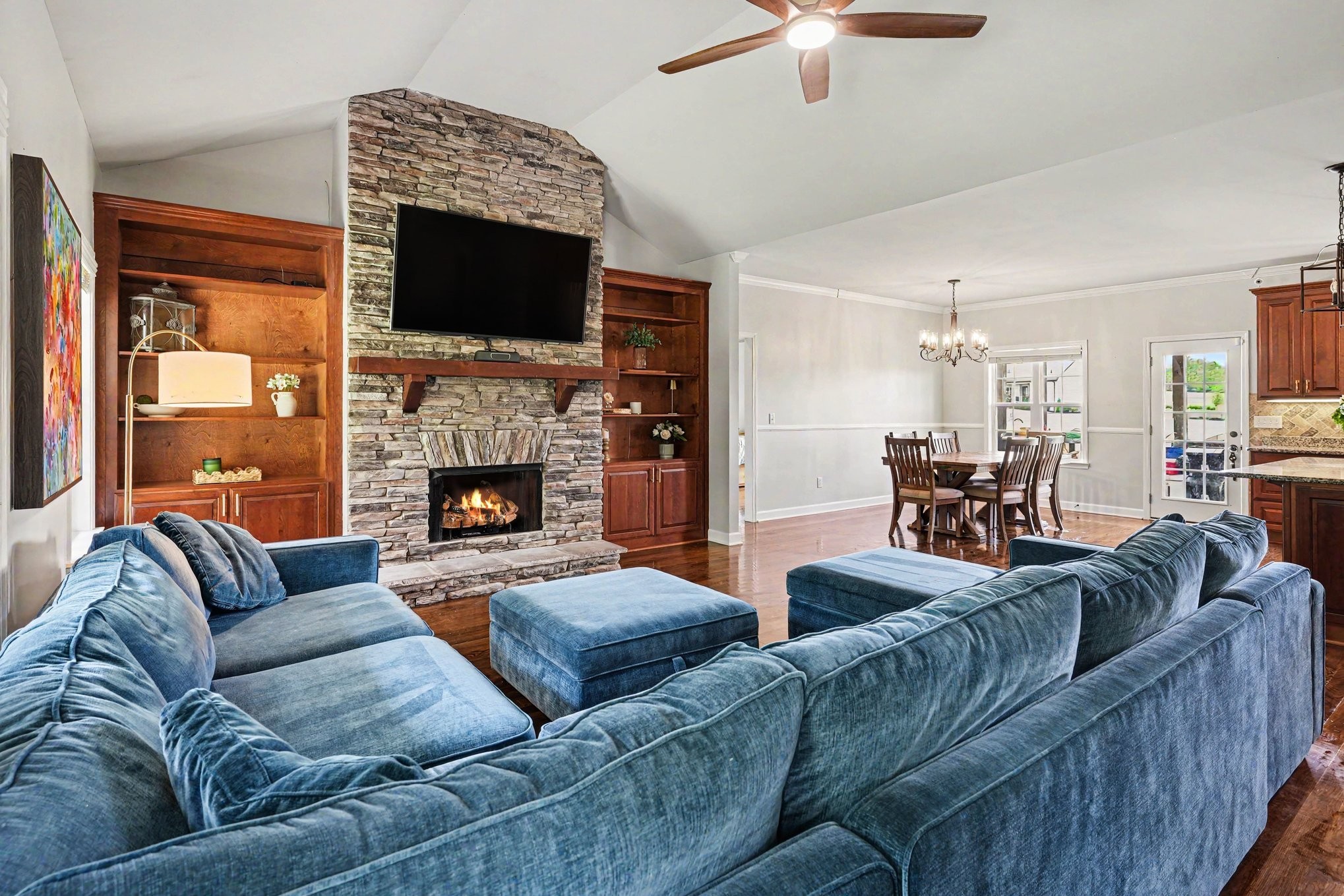 948 Goslin Branch Rd, Burns, TN 37029