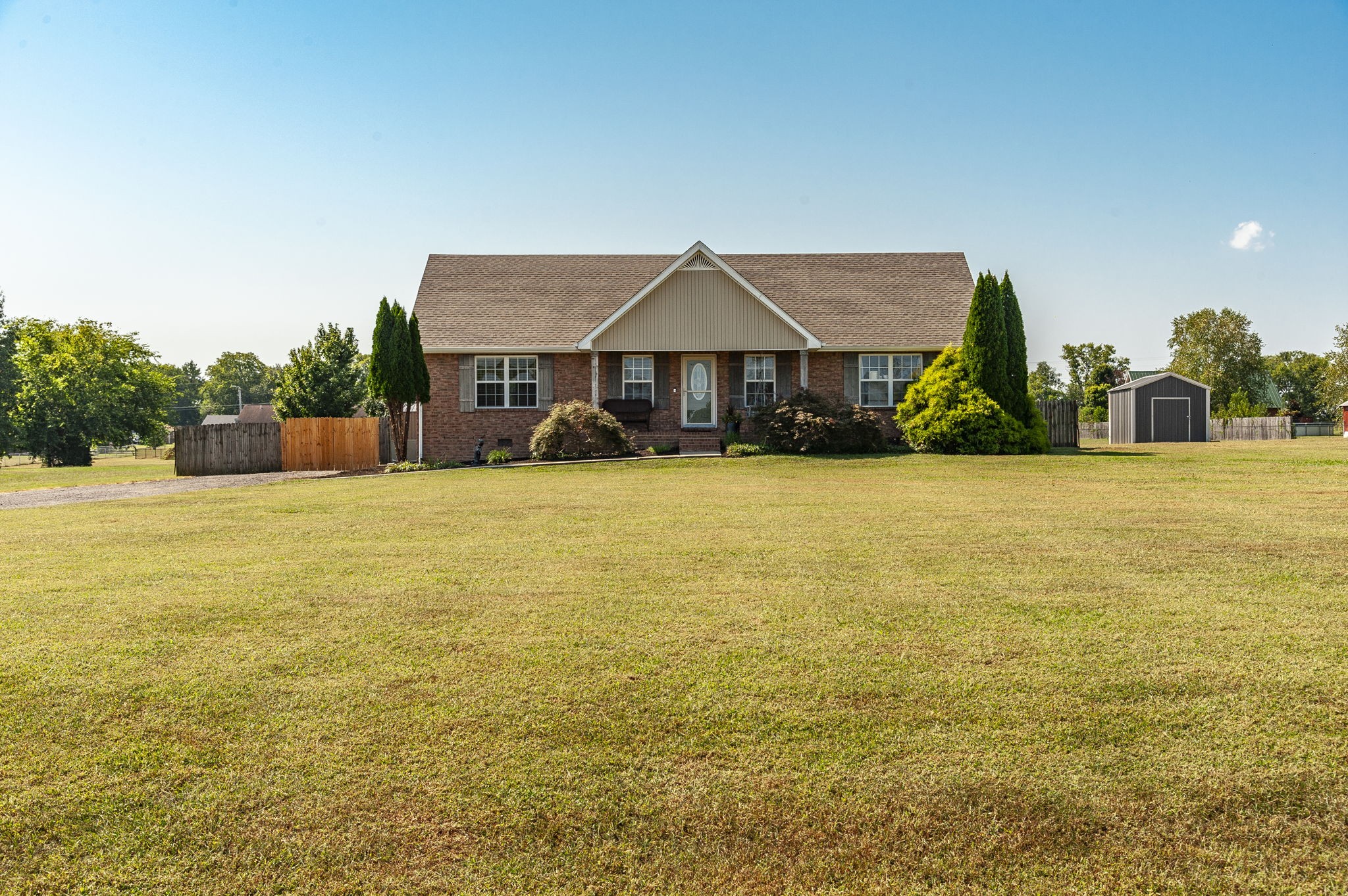 1008 Spire Way Dr, Castalian Springs, TN 37031