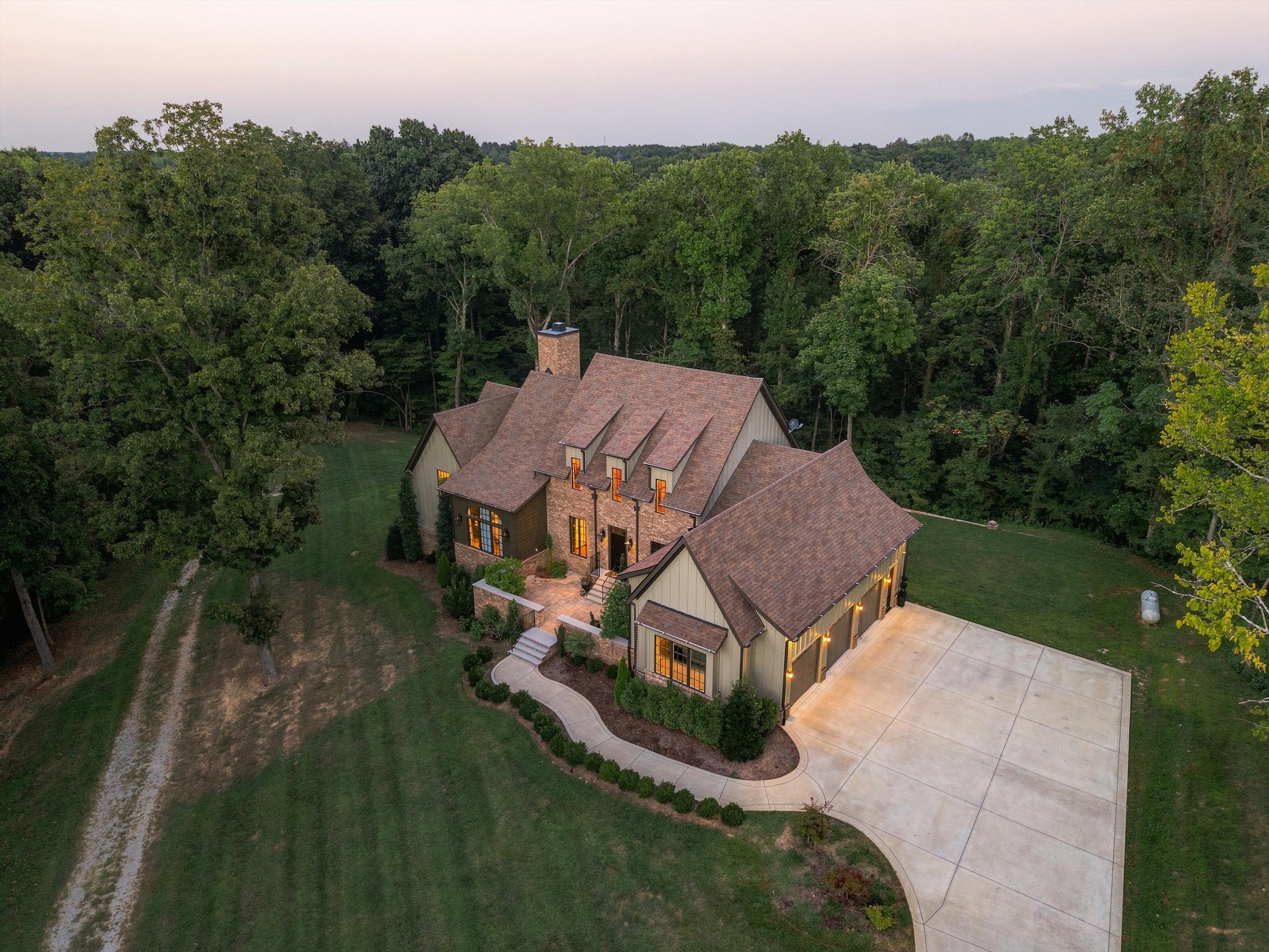 3536 Raleigh Beard Rd, Santa Fe, TN 38482