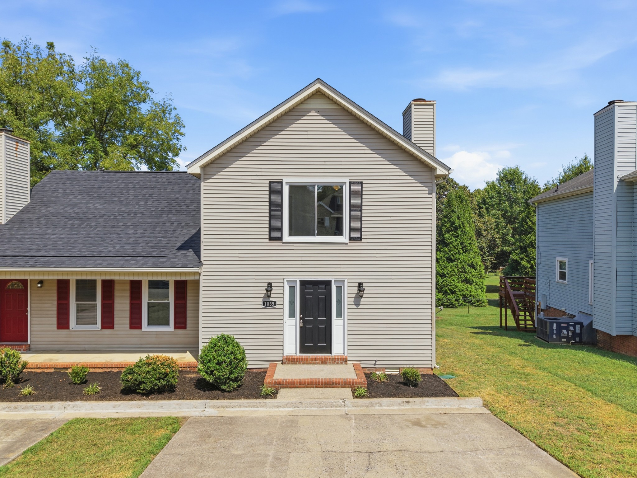 1035 Silver Point Dr, Murfreesboro, TN 37130
