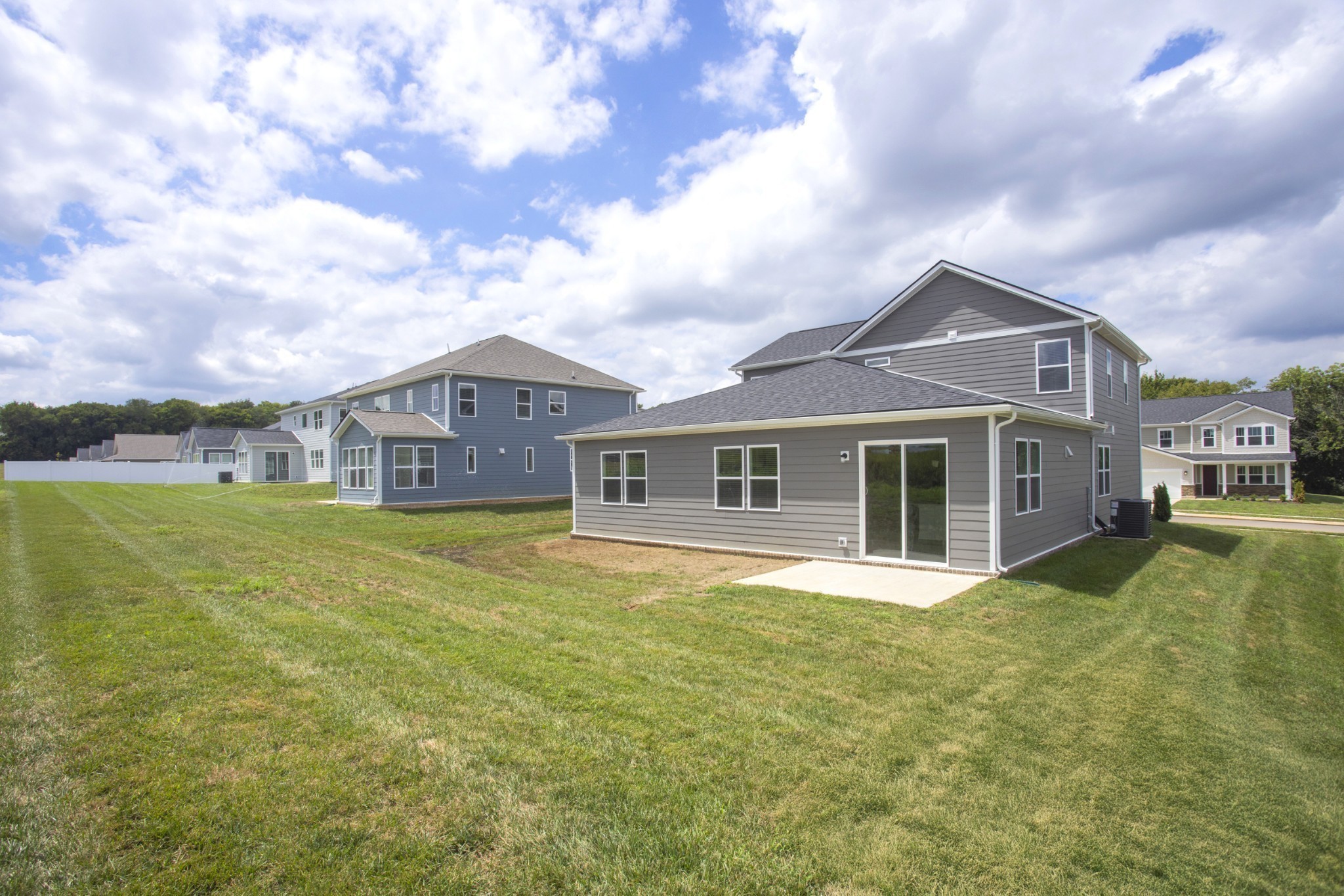 2319 Williamsport Ldg, Columbia, TN 38401