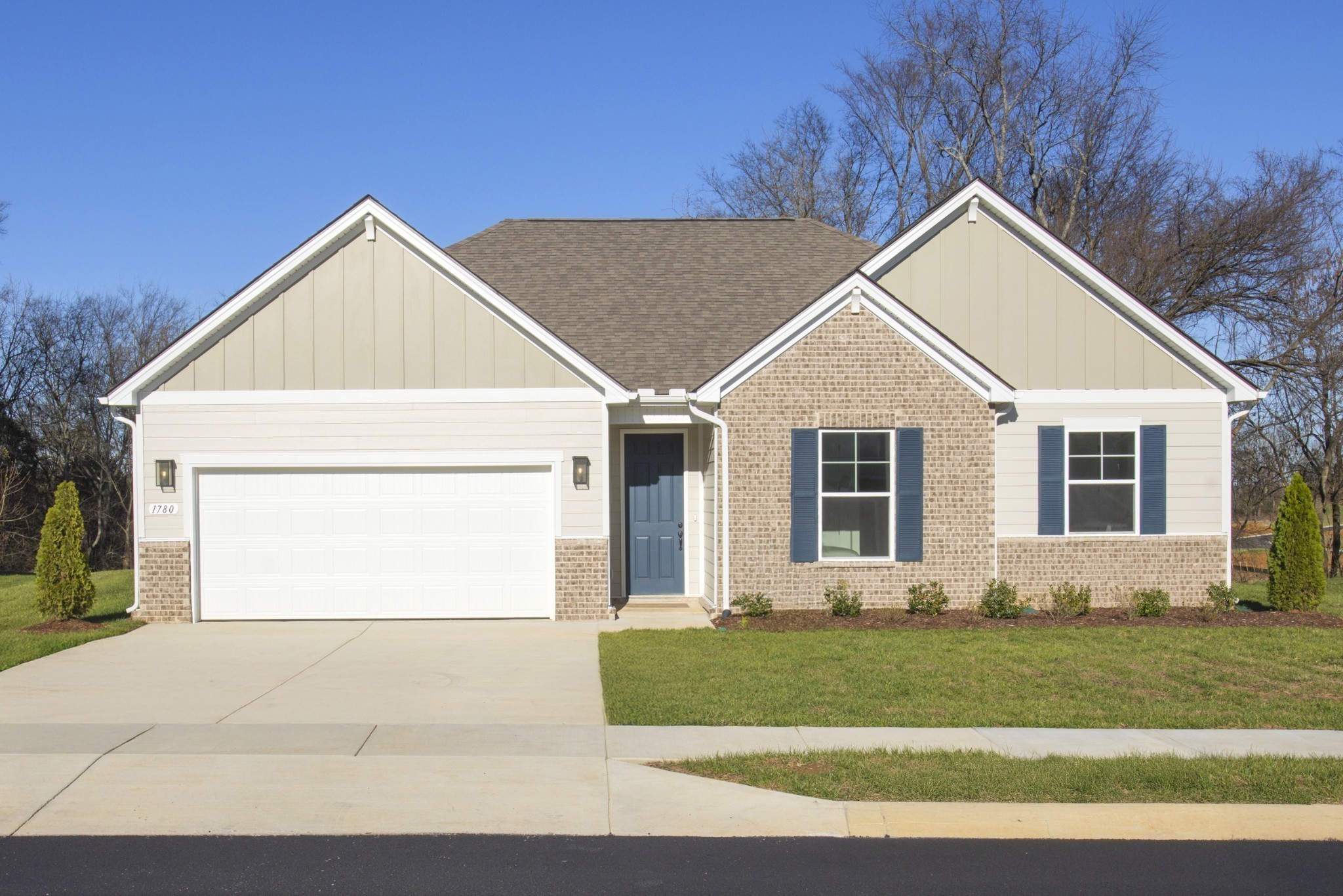 2402 Hartman Cv, Columbia, TN 38401