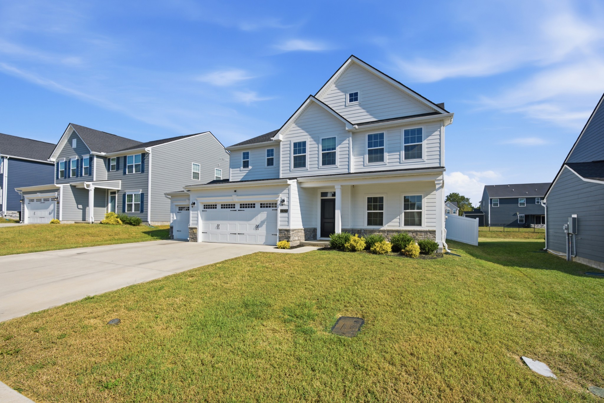 1525 Repton Rd, Smyrna, TN 37167