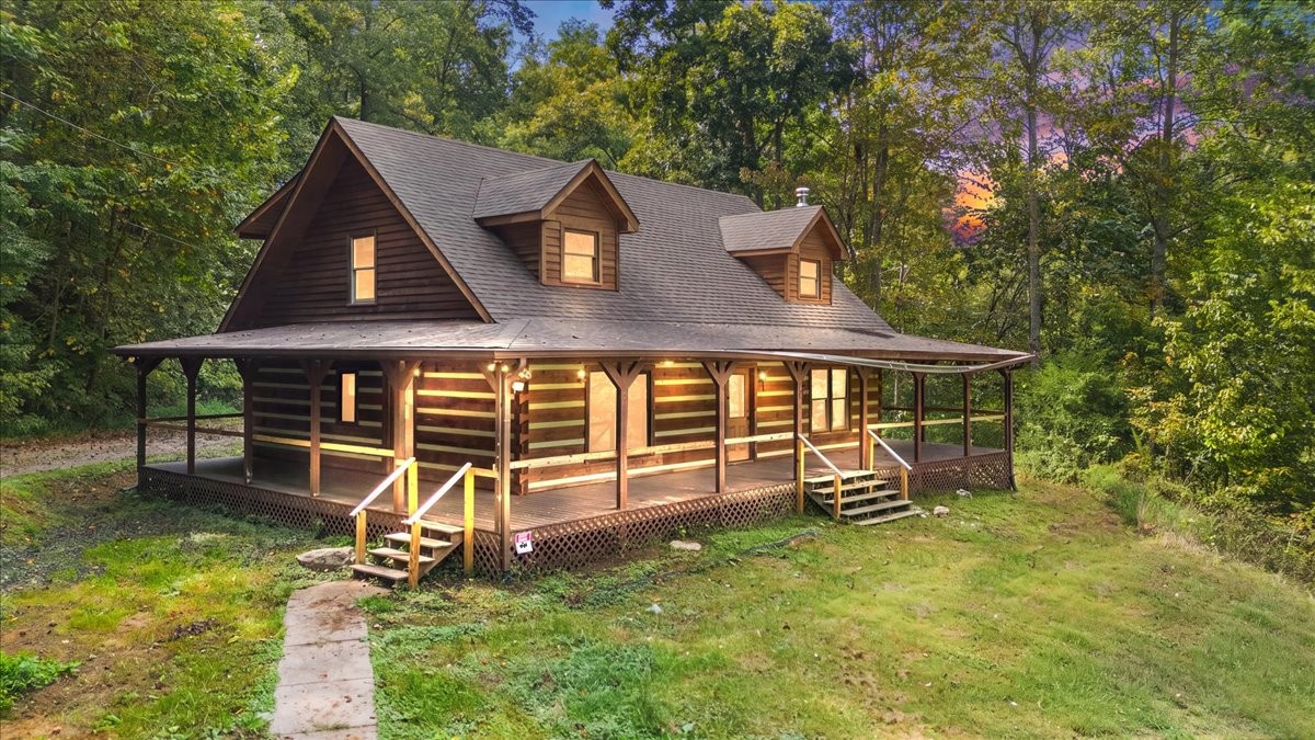 740 Leath Chapel Rd, Bethpage, TN 37022