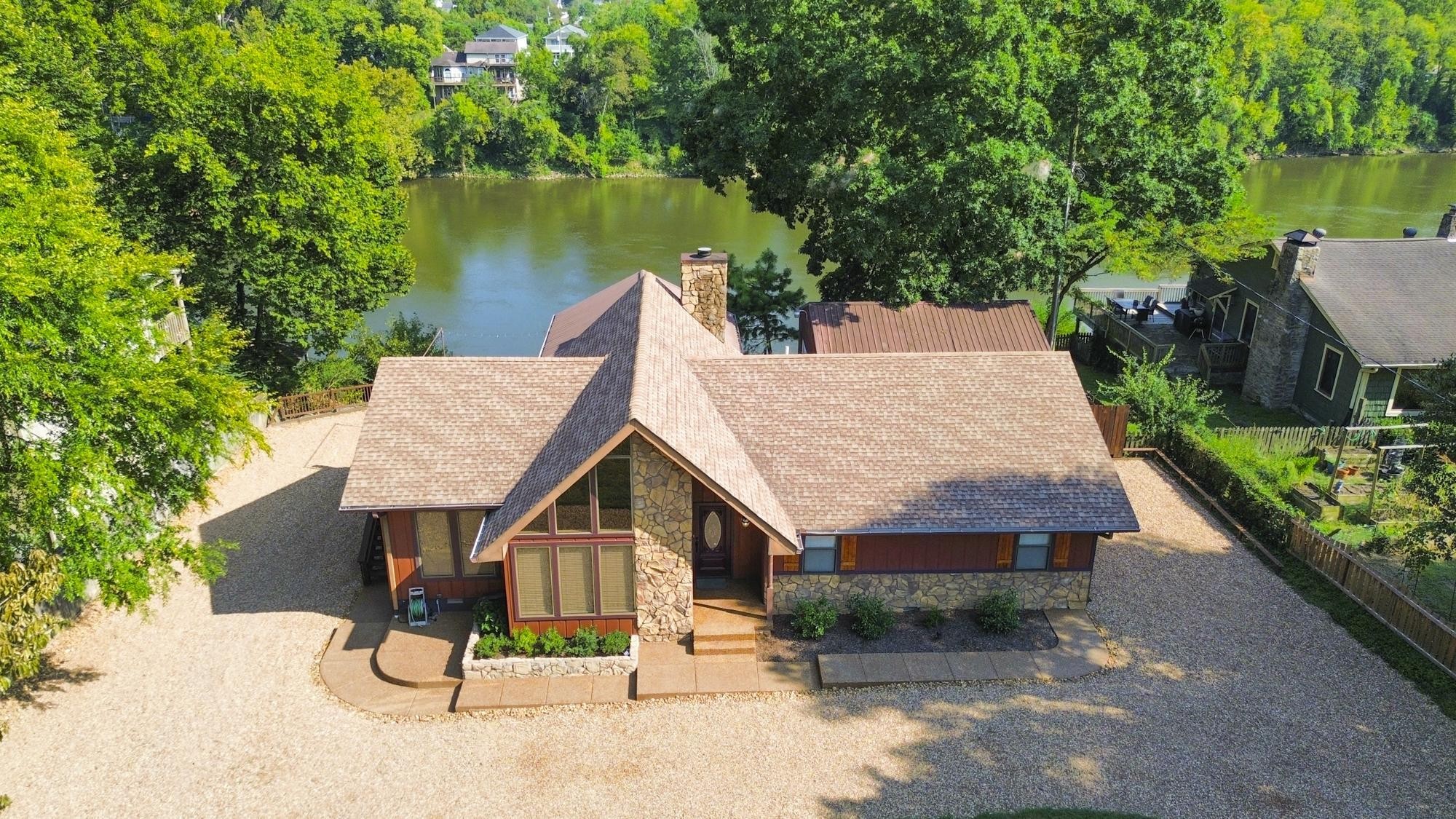 1317 Fernbank Dr, Madison, TN 37115