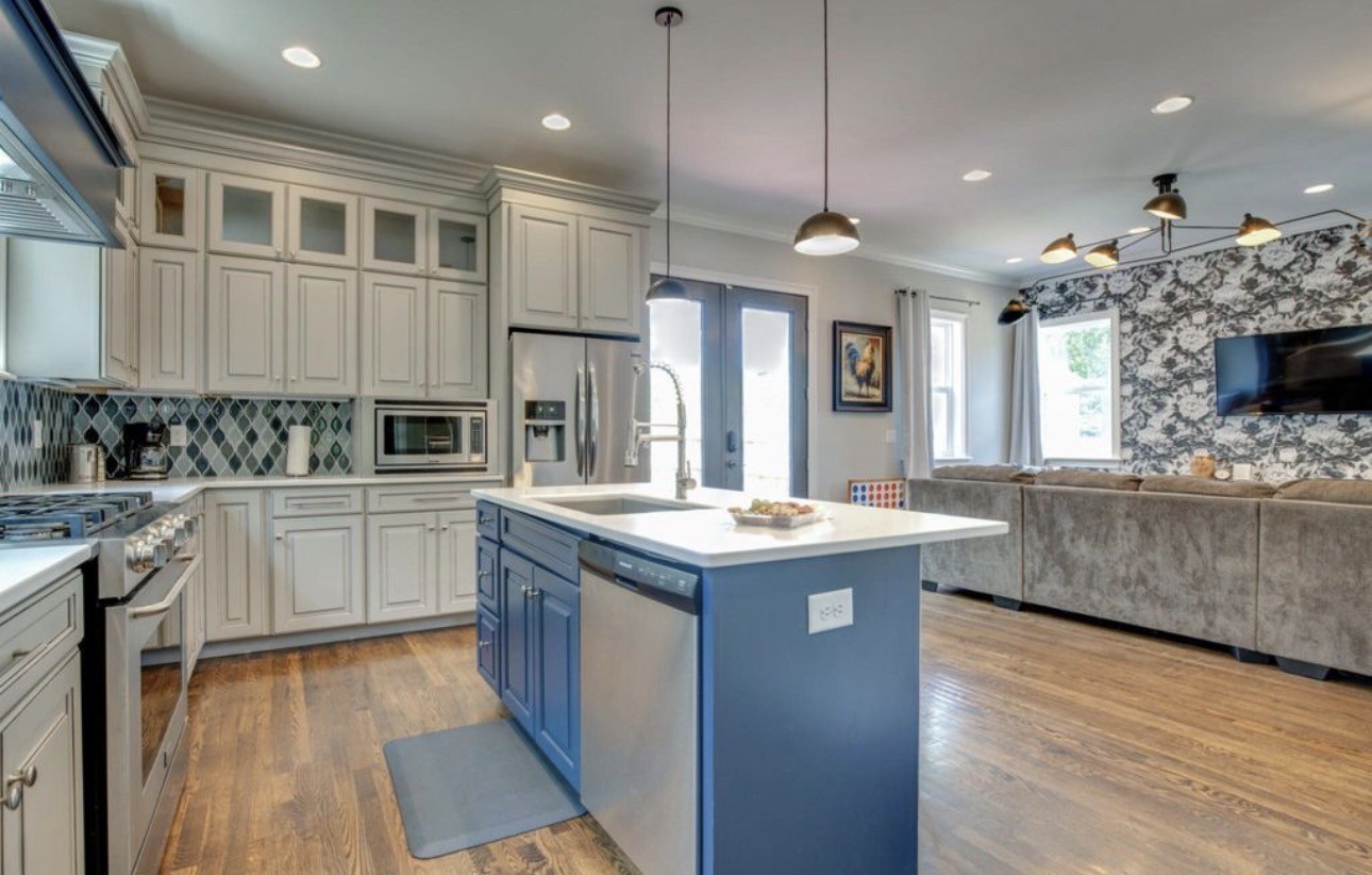 928 N 6th St, Nashville, TN 37207